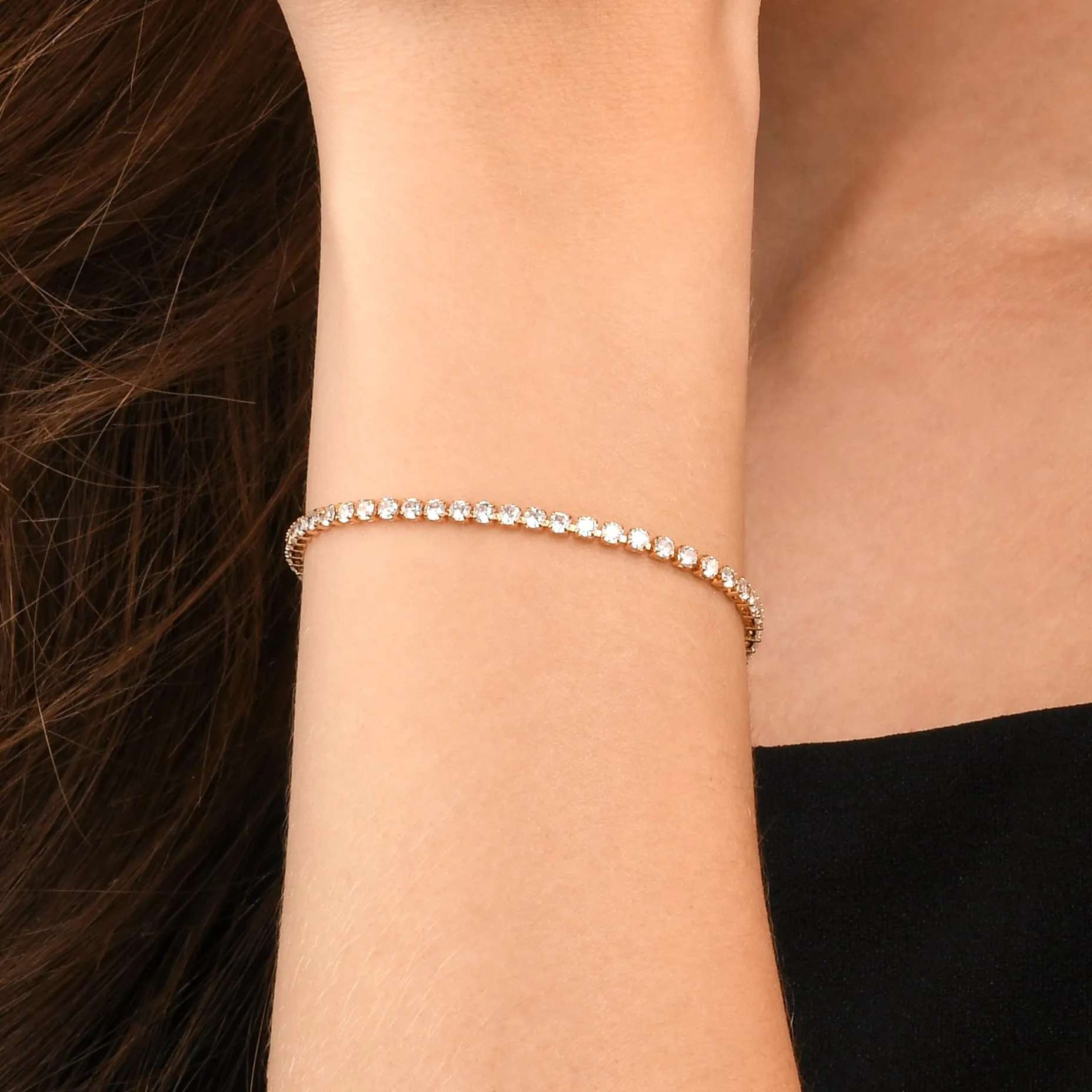 ZAVANA Bracciale Tennis Donna Oro Bianco 2,5 mm – Bracciale Zirconi Elegante Sottile, Moda Donna Economico, Chiusura Moschettone 16,5 cm, Regalo Donna - immagine 2