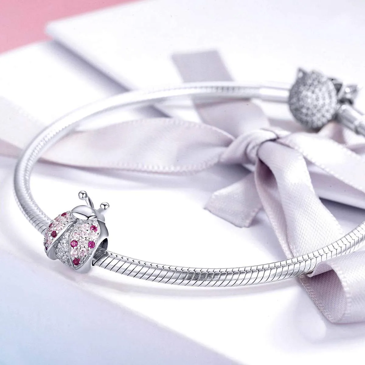 Ciondolo a forma di coccinella, ideale per un regalo di compleanno, compatibile con braccialetti Pandora, in argento Sterling 925 - immagine 5