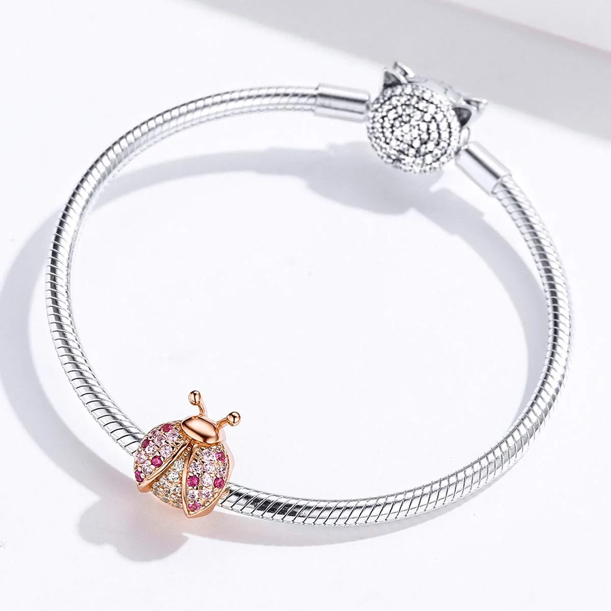 Ciondolo a forma di coccinella, ideale per un regalo di compleanno, compatibile con braccialetti Pandora, in argento Sterling 925, colore oro rosa - immagine 4