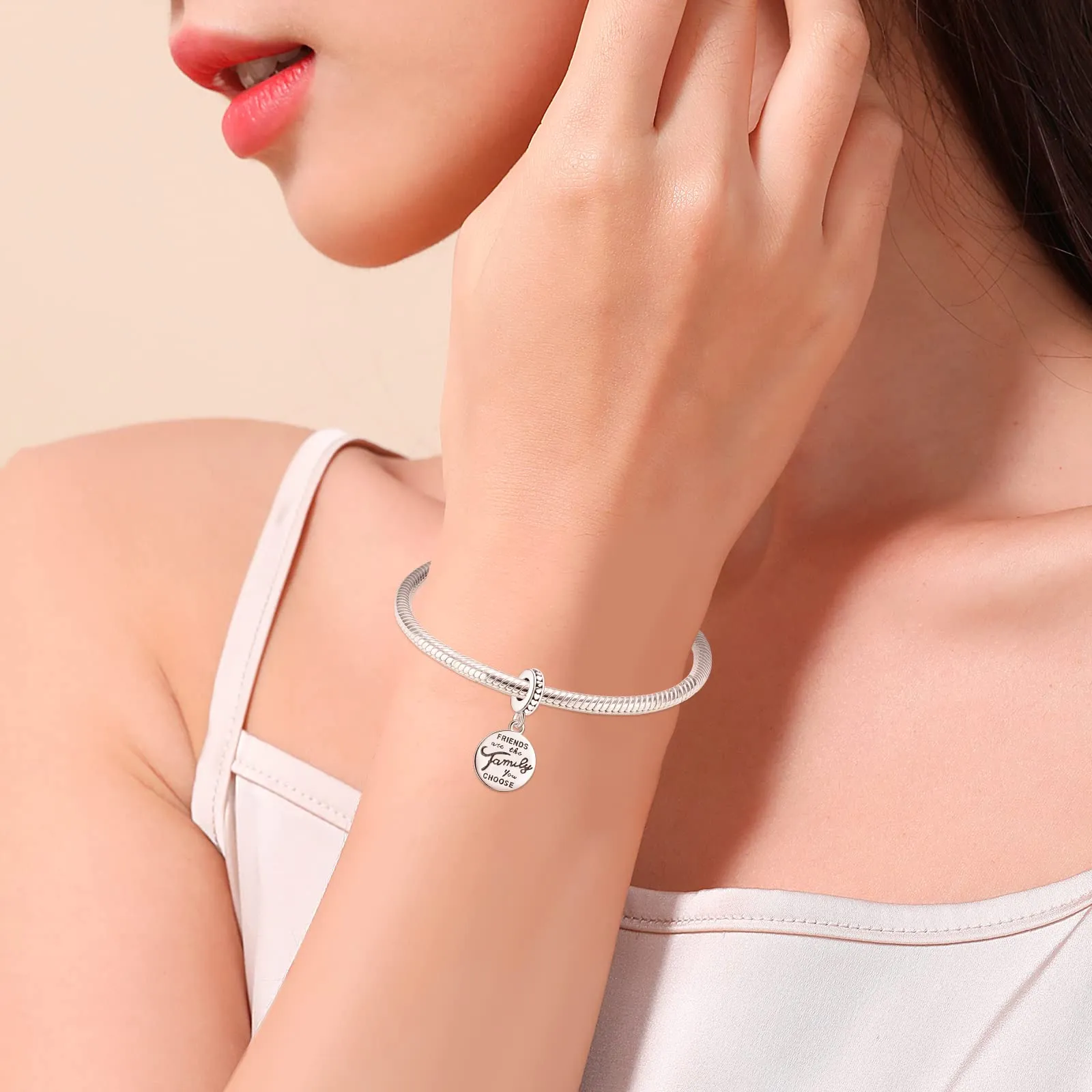 Annmors Charms Friends are Family Bead Charm Donna Argento Ciondolo a Forma di, in Argento Sterling 925, Compatibile con Braccialetti e Collane Europei - immagine 5