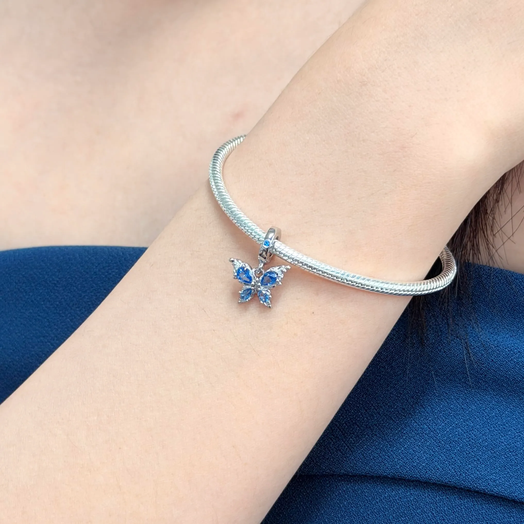 SOUTHPLUS Ciondoli Argento Sterling 925 con Cubic Zirconia Pendenti,Charms per Bracciali,con Braccialetti e Collane Europei, Perfetto Regali per Moglie e Ragazze (Blue Farfalle) - immagine 2