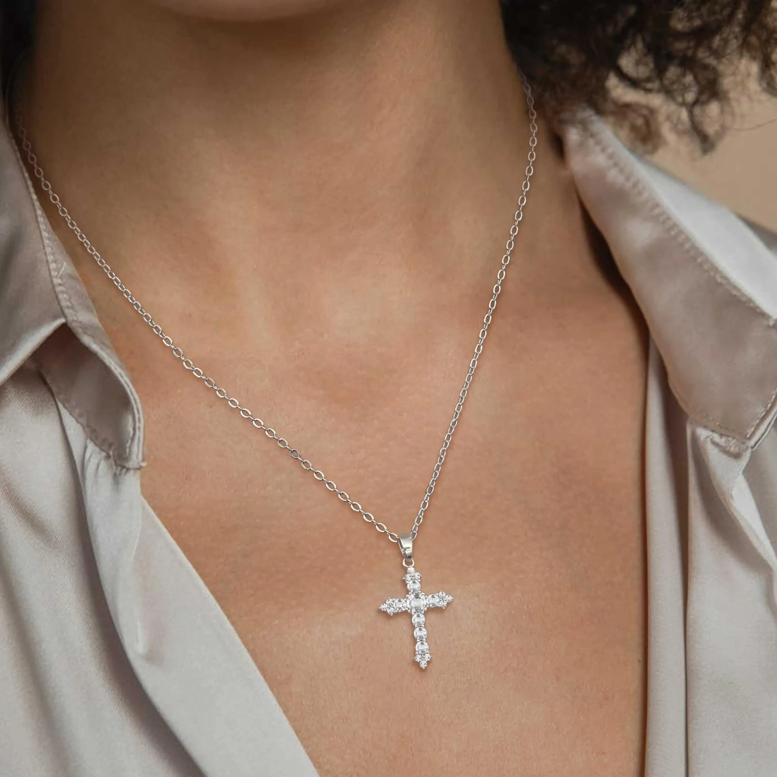 BodyBonita Collana con Croce Donna, Ciondolo Croce Semplice con Zirconia Cubica, Color Argento, Choker con Chiusura a Moschettone in Argento Sterling 925, Gioielli Moda S-C - immagine 5