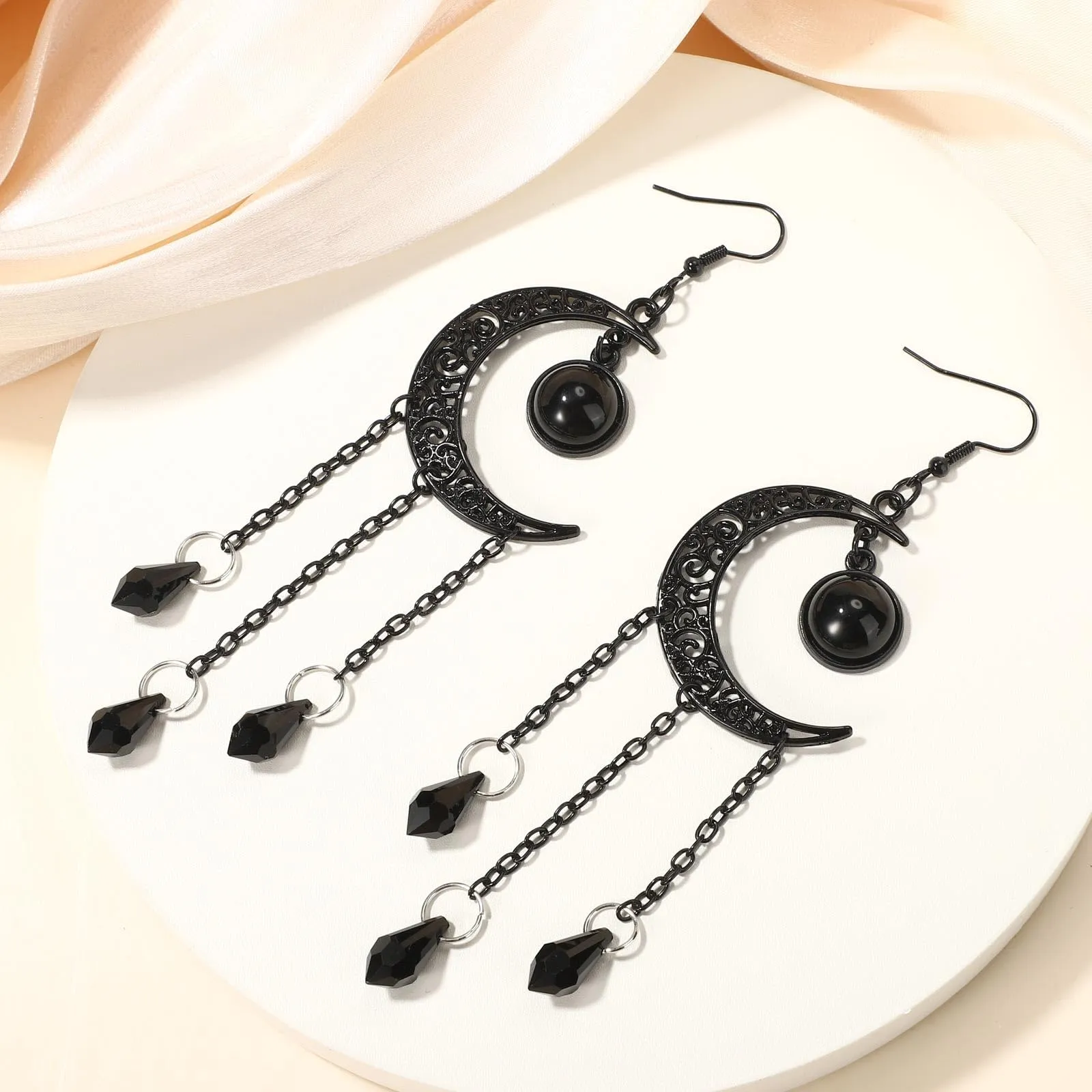Mikovivi Orecchini Luna Nera Eleganti Orecchini Celestiali Gioielli Orecchio Luna Nera per Donne Halloween Natale Capodanno Regali per Donne Ragazze - immagine 3
