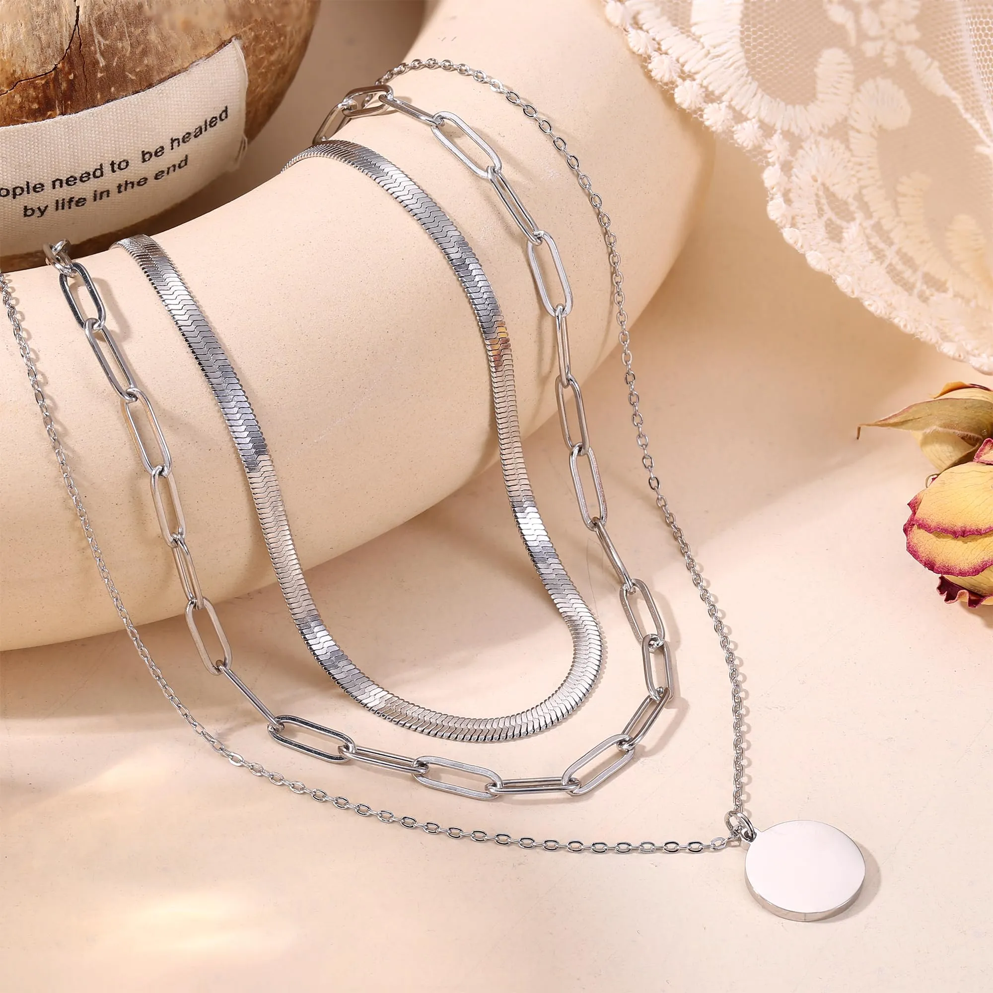 ADRAMATA Collana Donna in Acciaio Inossidabile, Set Girocollo Placcato Oro 14K Impilabile con Pendenti Regolabili Croce/Moneta/Cuore, Catena Argento - immagine 4