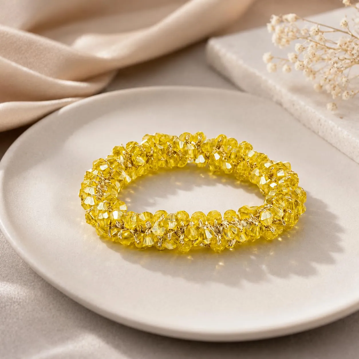 SAGA GIOIELLI® Bracciale donna elastico con cristalli sfaccettati – Bracciale elasticizzato - Confezione Regalo - Idea regalo - Regalo compleanno (GIALLO) - immagine 2