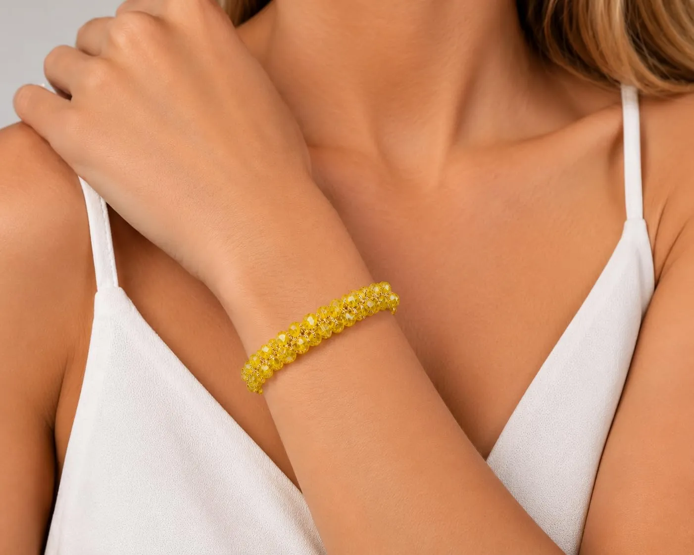 SAGA GIOIELLI® Bracciale donna elastico con cristalli sfaccettati – Bracciale elasticizzato - Confezione Regalo - Idea regalo - Regalo compleanno (GIALLO) - immagine 3