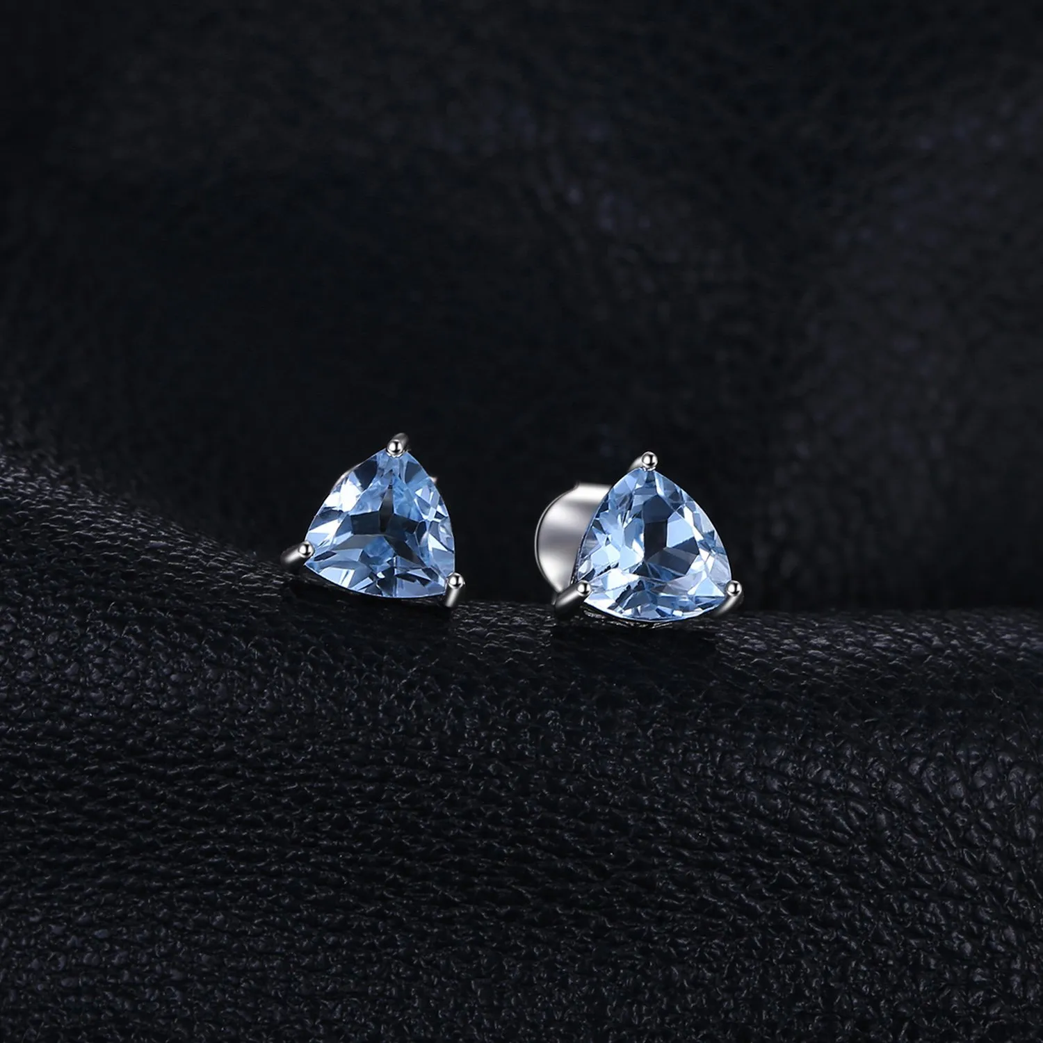 JewelryPalace Triangolo 1.9ct Naturale Cielo Blu Azzurro Topazio Birthstone Pure 925 Sterling Argento Stud Orecchini - immagine 3