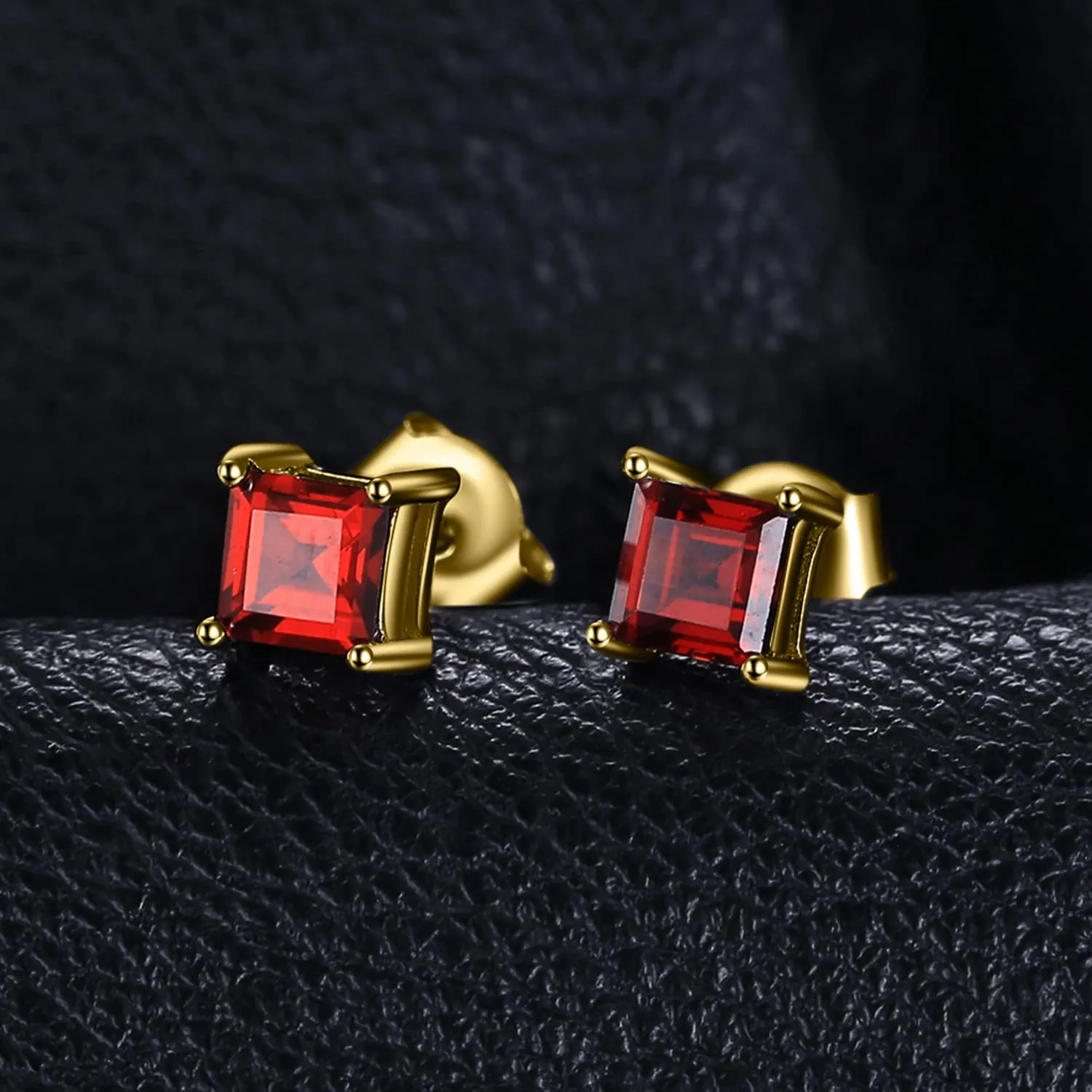 JewelryPalace 0.7ct Orecchini a Lobo Donna Argento 925 con Naturale Granato Rosso, Piercing Orecchini a Bottone Donna con Pietre Dure a Taglio Quadrato, Orecchini Rossi in Oro Set Gioielli - immagine 3
