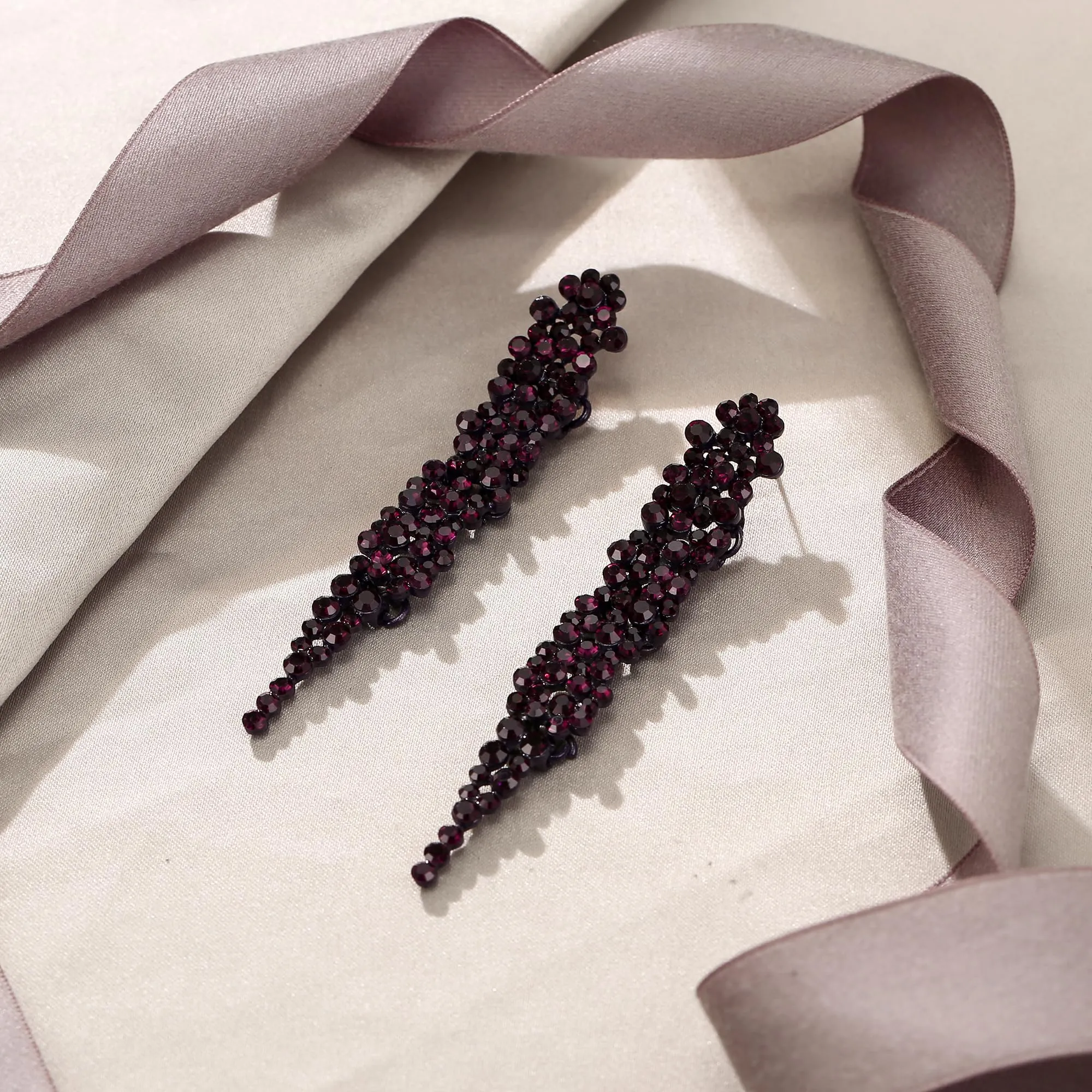 EVER FAITH Cristalli austriaci Art Deco Statement Orecchini, Banchetto Prom Long Chandelier Orecchini pendenti per Donna Viola Nero-fondo - immagine 4