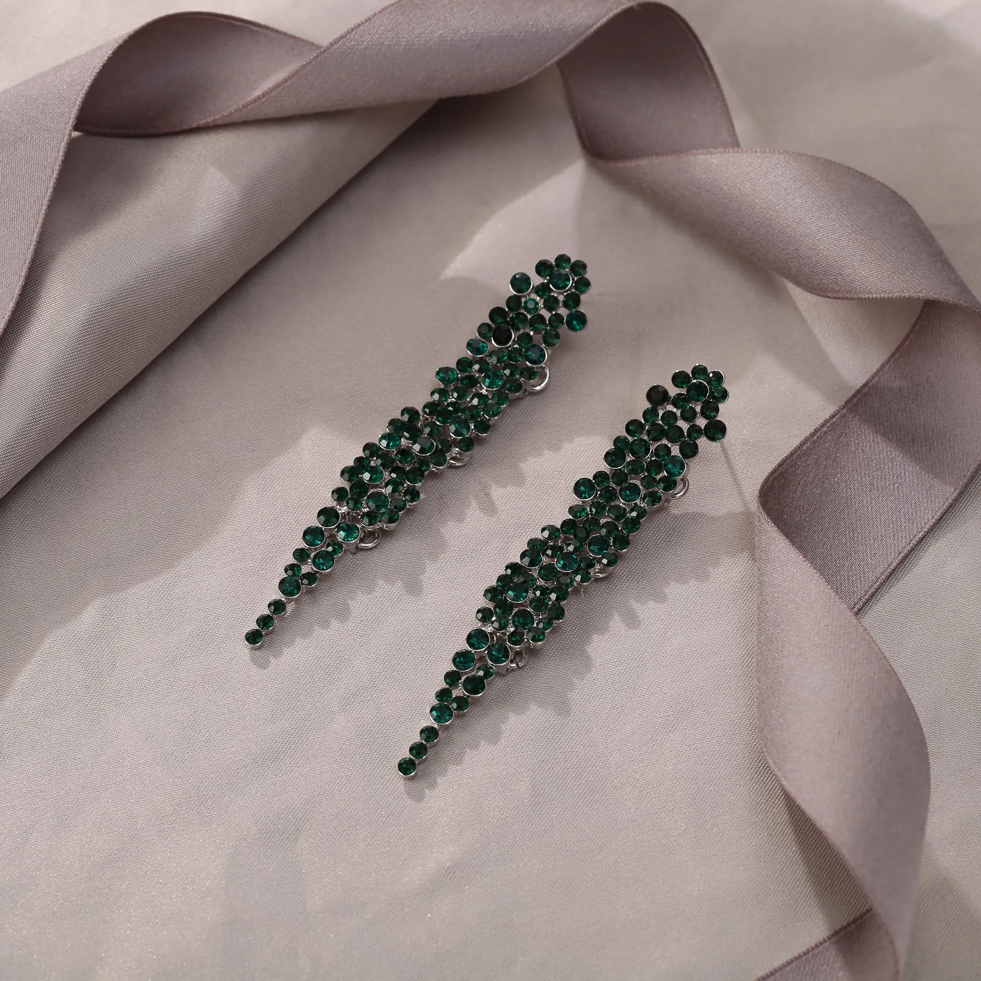 EVER FAITH Cristalli austriaci Art Deco Statement Orecchini, Banchetto Prom Long Chandelier Orecchini pendenti per Donna Verde Argento-fondo - immagine 4