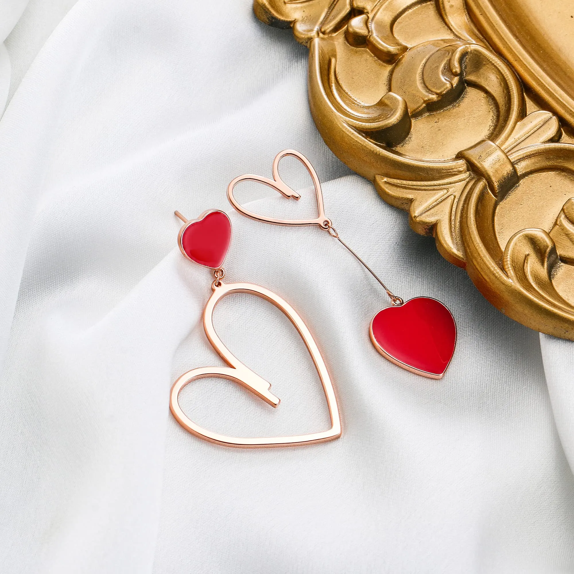 EVER FAITH Set di Gioielli da Donna con Cuori spaiati, Collana con Ciondolo Rosso Cuore di Orecchini Asimmetrici Regali per lei/Moglie/Mamma/Valentine's Day Rosa Oro Fondo - immagine 6