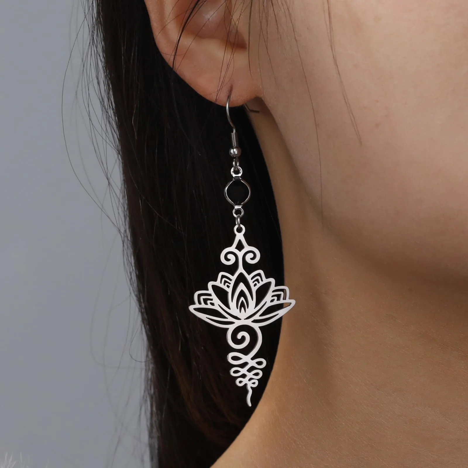 Orecchini a forma di fiore di loto in stile bohémien, in acciaio inox, per buddismo, yoga, guarigione, simbolo unalome, amuleto, gioielli religiosi, Misura unica, Acciaio inossidabile, Nessuna pietra - immagine 3