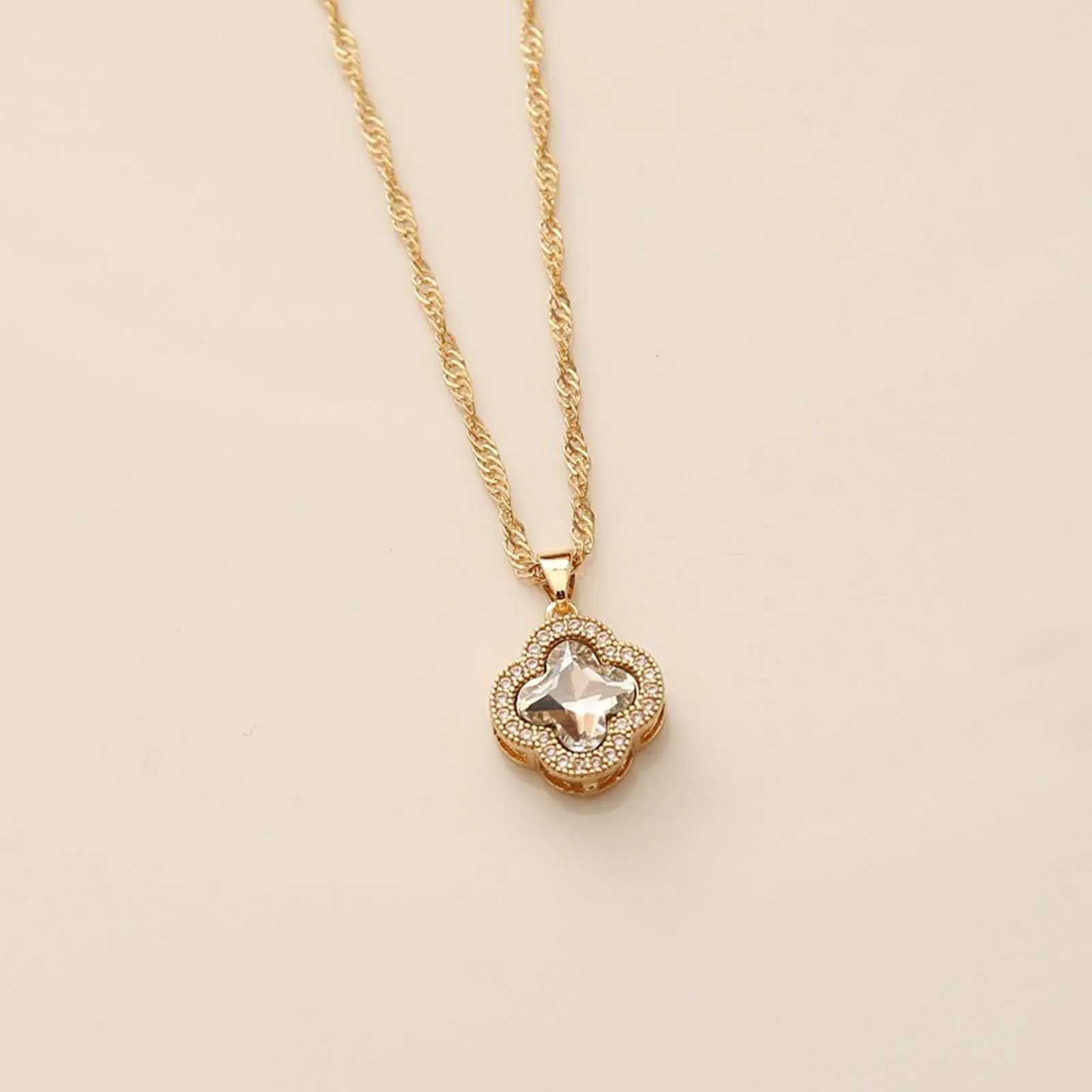 Gkaopi Parure Gioielli di Quadrifogli Fortunato da Donna Cristalli Collana con Ciondolo e Orecchini Set Delicati Quadrifoglio Gioielli per Compleanno San Valentino - immagine 3