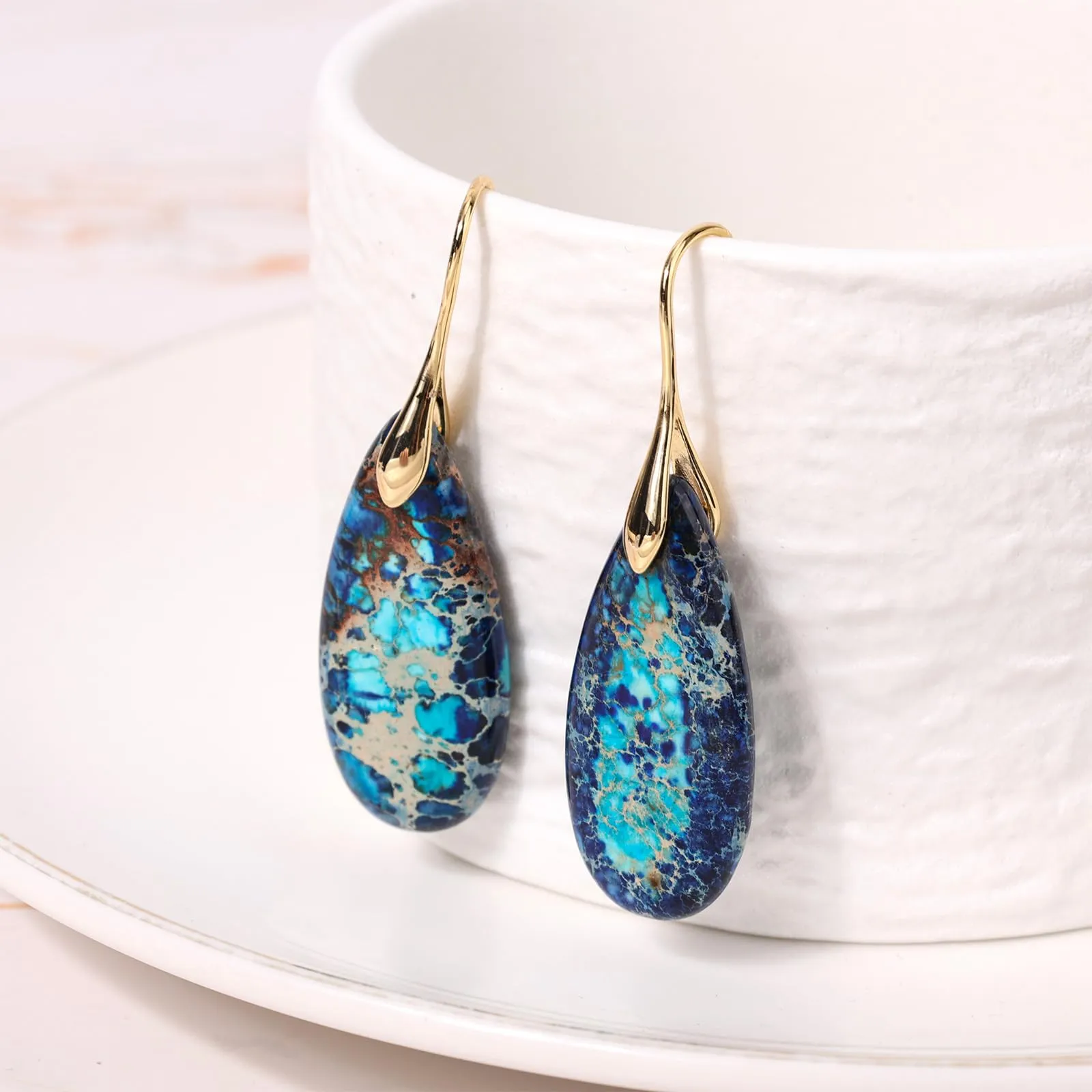 Orecchini in Pietra Naturale, Orecchini Pendenti a Cerchio Leggeri e Alla Moda a Forma di Goccia Gioielli in Pietra Regalo Compleanno per Donna (Blu, Oro) - immagine 4