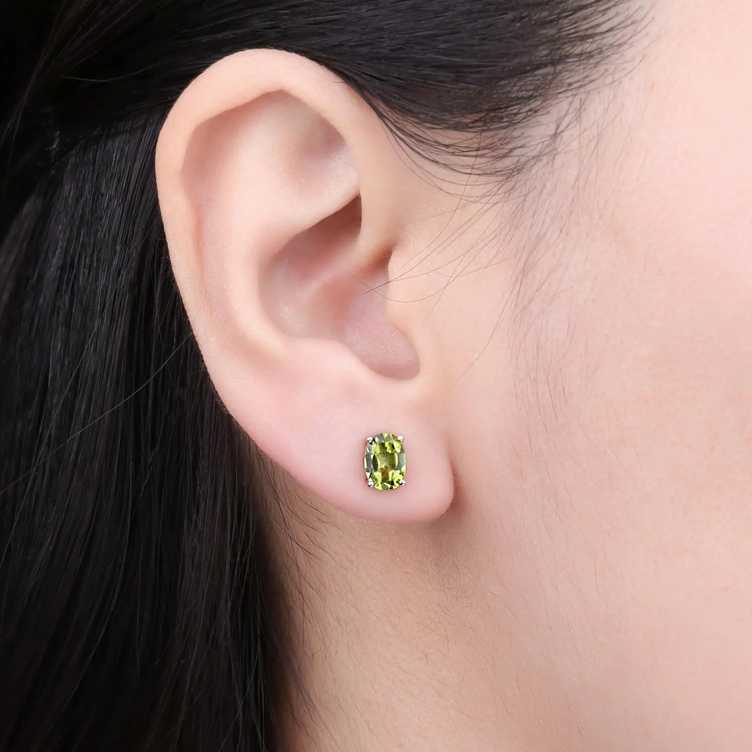 JewelryPalace Ovale 1.8ct Naturale Verde Peridot Birthstone Stud Orecchini Naturale placcato oro bianco 14K - immagine 4