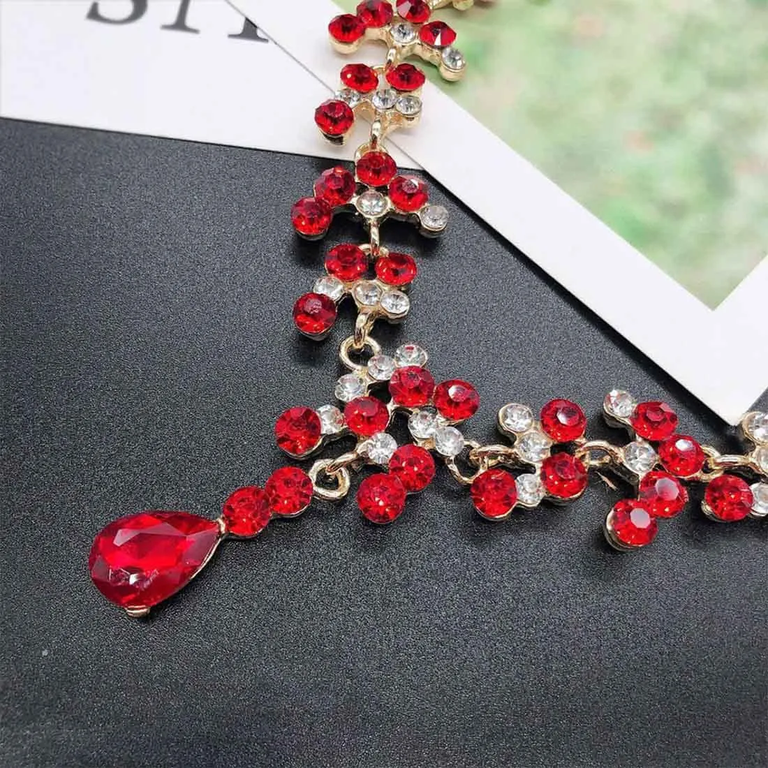 Prosy Bride Strass Collana e Orecchini Set Collana di Cristallo Bridal Party Wedding Jewelry Set per le Donne e le Ragazze (Rosso) - immagine 6