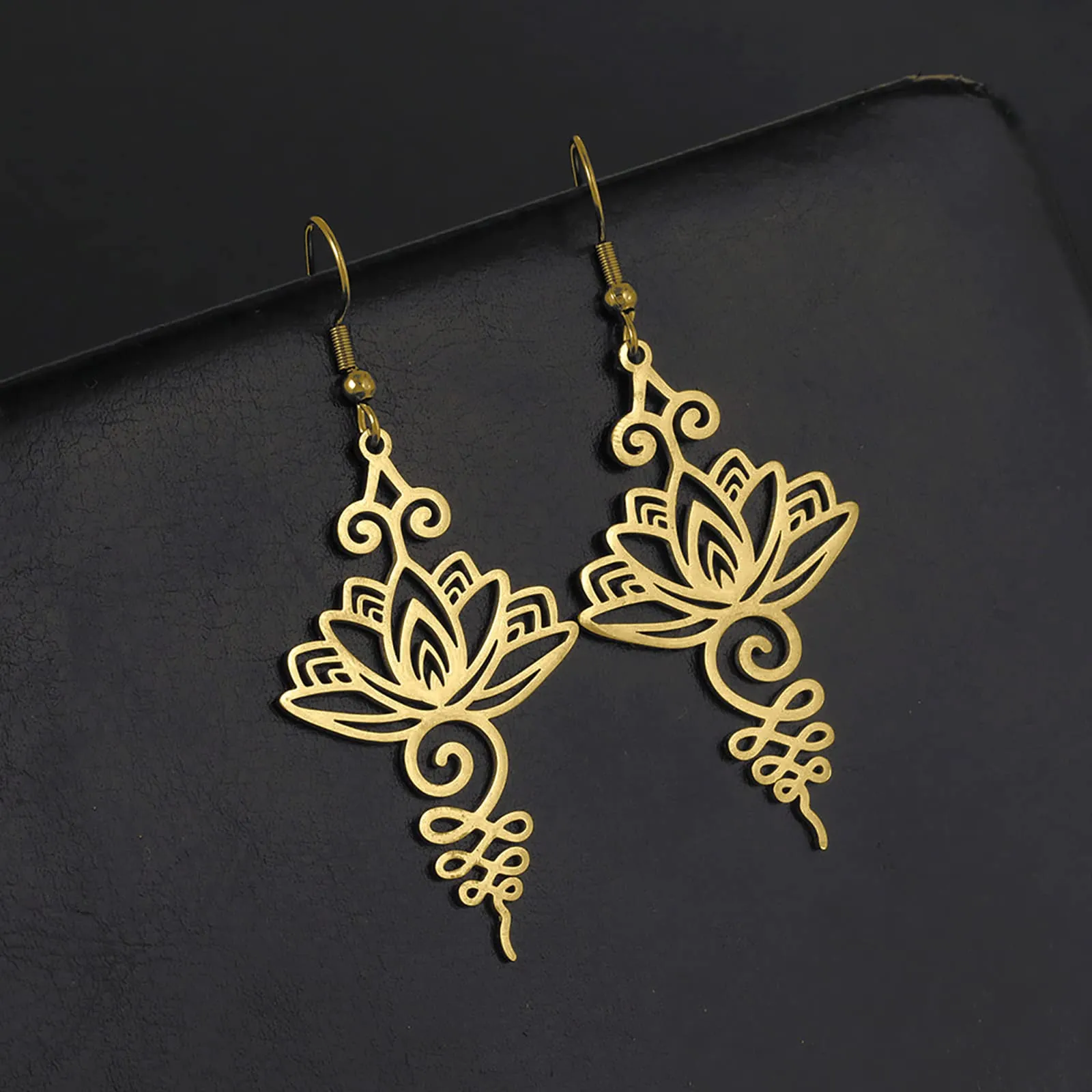 Orecchini a forma di fiore di loto in stile bohémien, in acciaio inox, per buddismo, yoga, guarigione, simbolo unalome, amuleto, gioielli religiosi, Misura unica, Acciaio inossidabile, Nessuna pietra - immagine 2