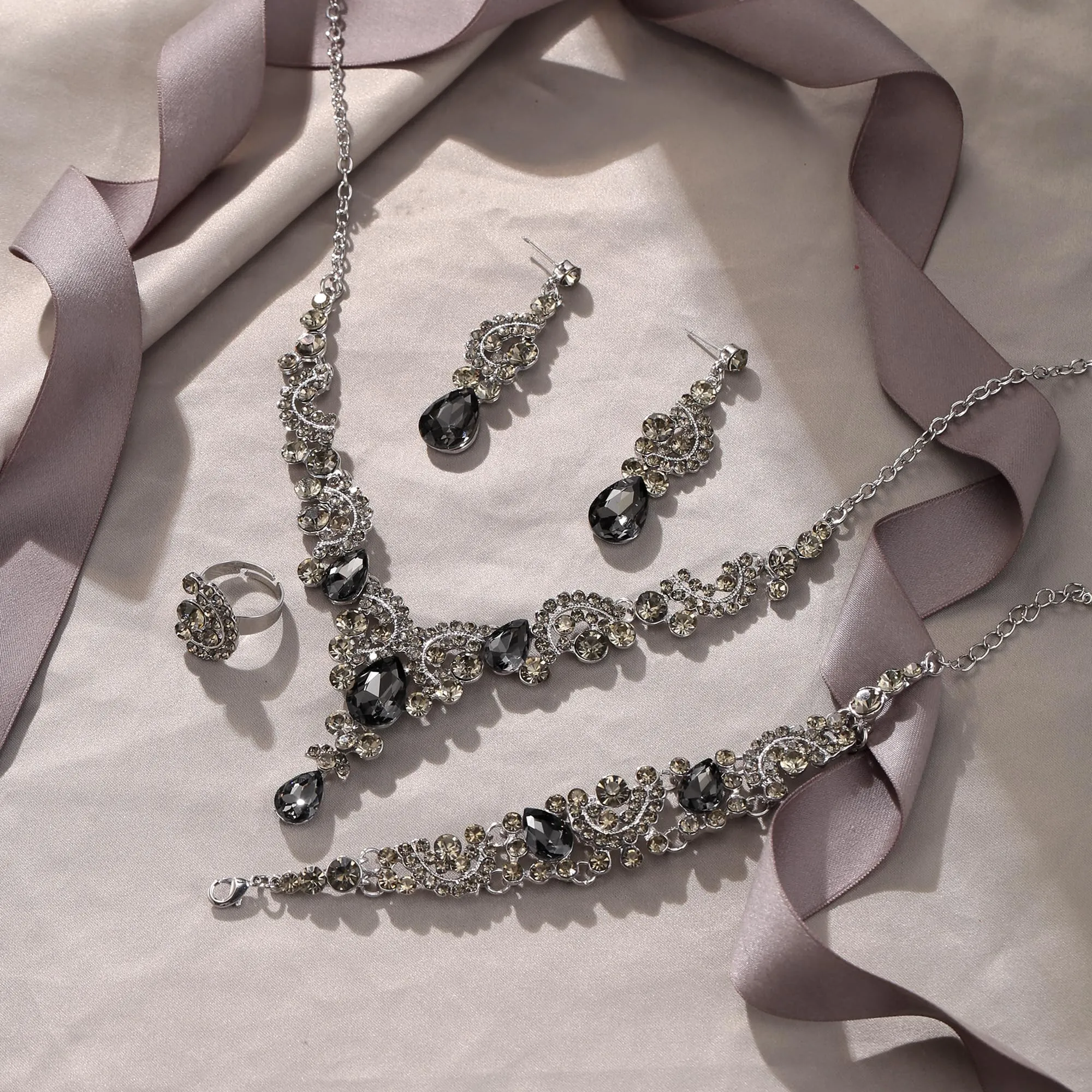 EVER FAITH Set di orecchini a goccia di strass di cristallo nozze fiore albero, - immagine 4