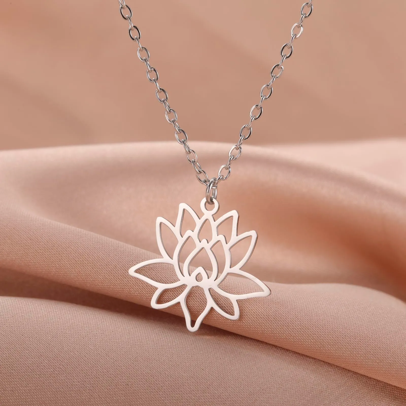 VASSAGO Collana da donna con ciondolo a forma di fiore di loto con Buddha, in acciaio inossidabile, con simbolo unalome, amuleto, gioielli religiosi, Taglia unica, Acciaio inossidabile, Non pietra - immagine 4