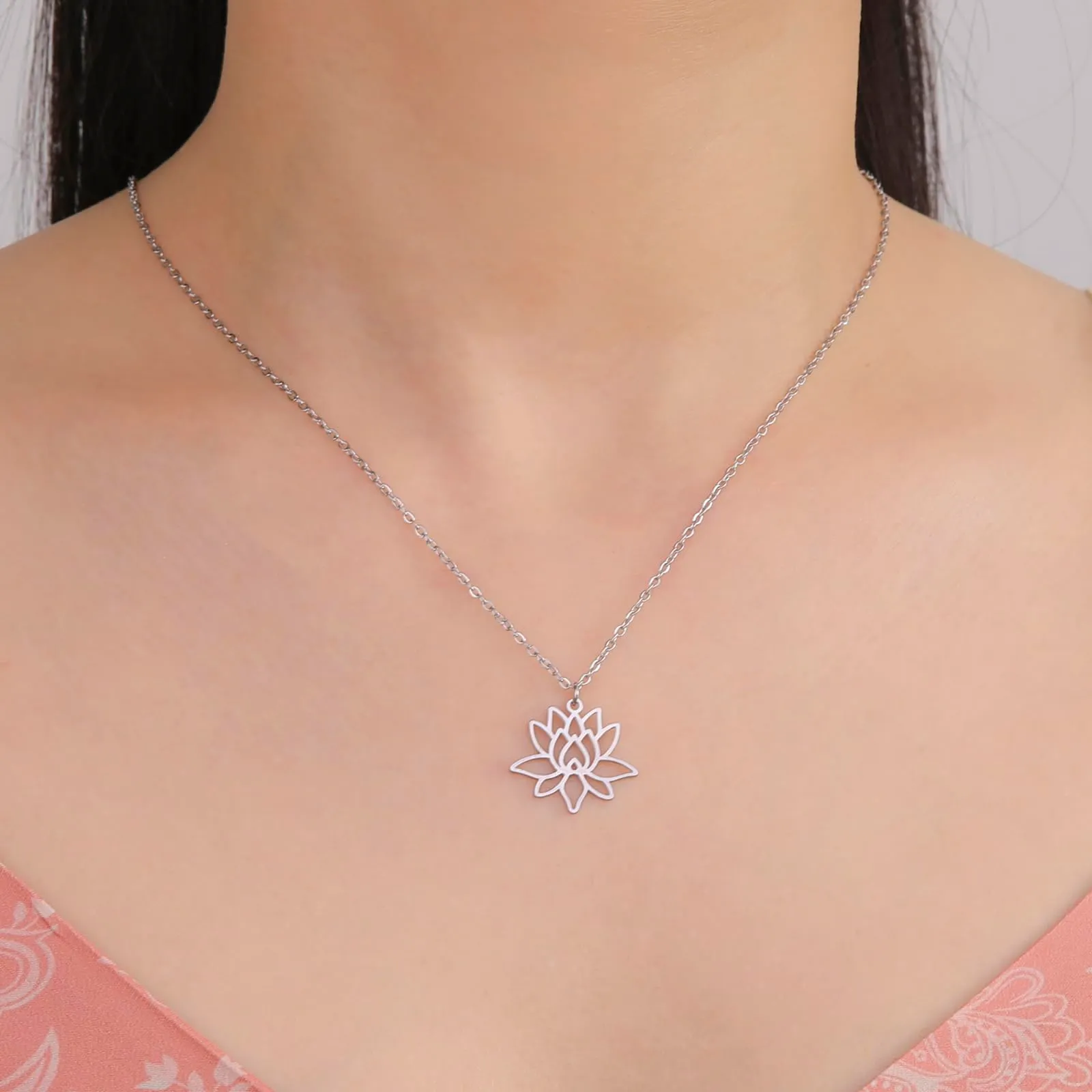 VASSAGO Collana da donna con ciondolo a forma di fiore di loto con Buddha, in acciaio inossidabile, con simbolo unalome, amuleto, gioielli religiosi, Taglia unica, Acciaio inossidabile, Non pietra - immagine 5
