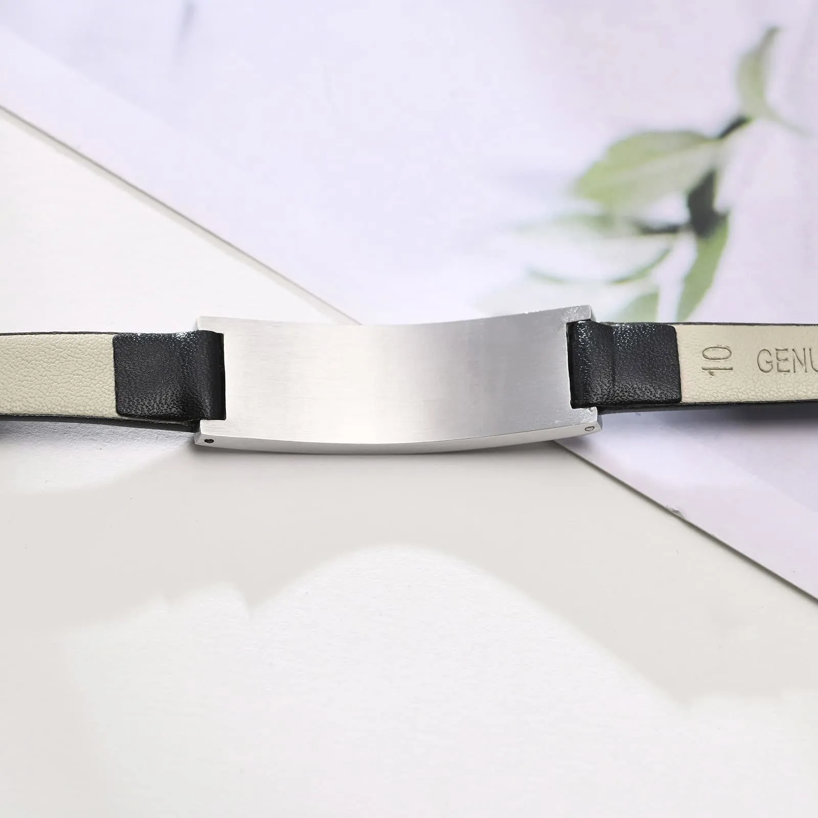 Vnox Bracciale di emergenza Medical Boy Bracciale personalizzato: Bracciali identificativi in pelle personalizzati incisione Bracciale medico regolabile in acciaio inossidabile da uomo - immagine 4