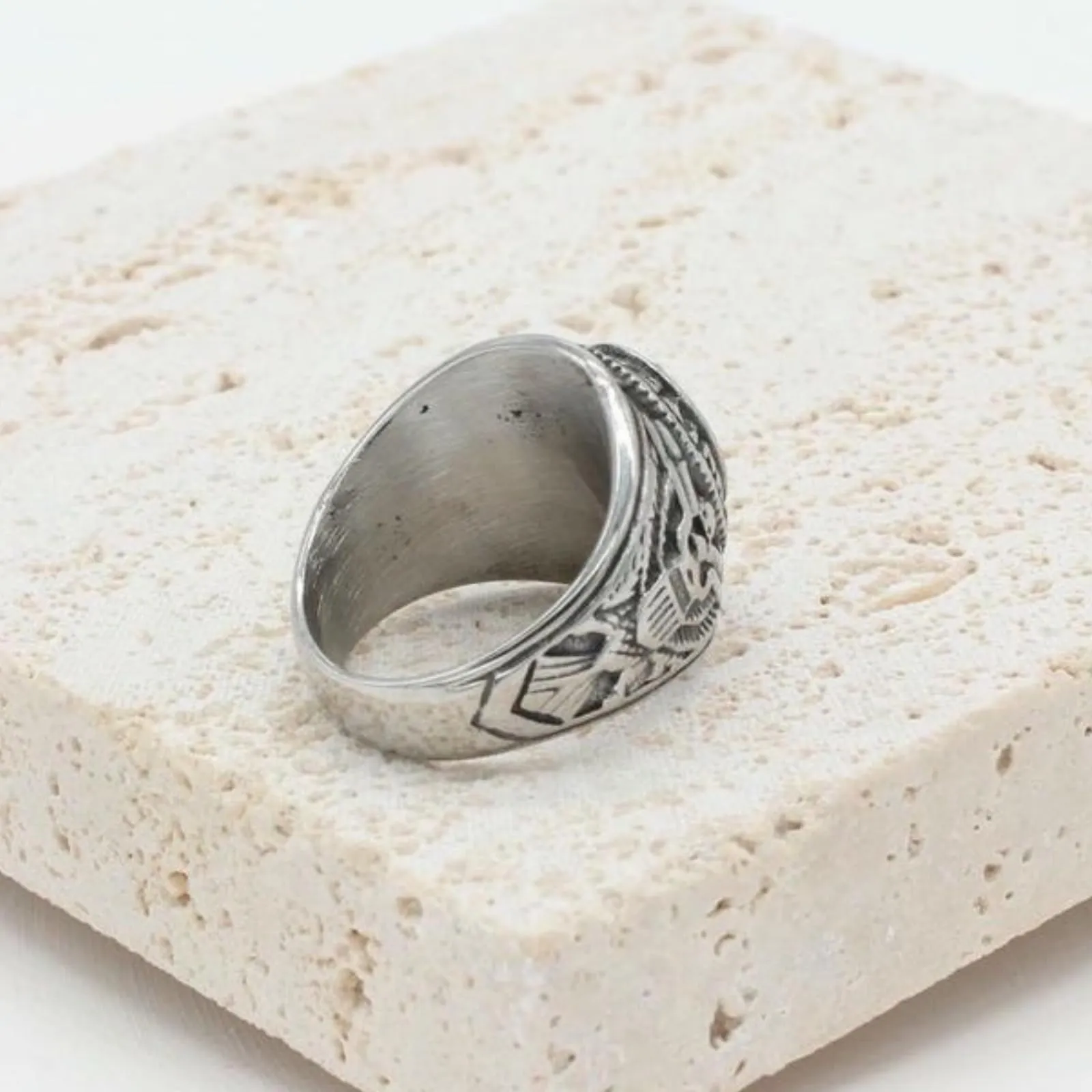 Sumpgle Anello da uomo in acciaio al titanio, stile militare, stile vintage, gioiello tattico per uso quotidiano, 11 - immagine 4