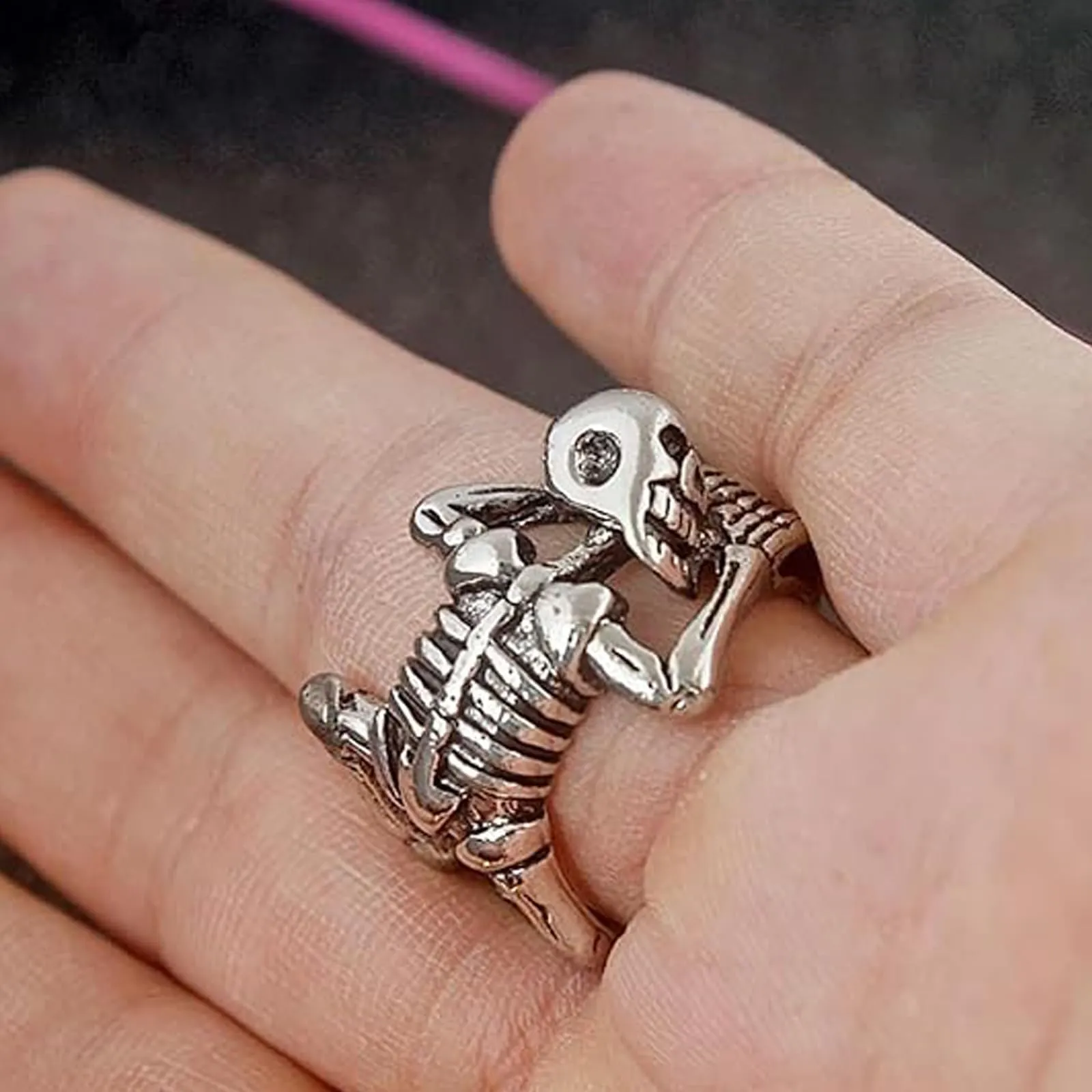 LIUYIDM 5 Pezzi Anelli Uomo, Regolabili Teschio Anelli, Acciaio Inossidabile Vintage Gotico Teschio Anello, Punk Hip Hop Skull Halloween Anello per Halloween e Feste a Tema（A - immagine 6