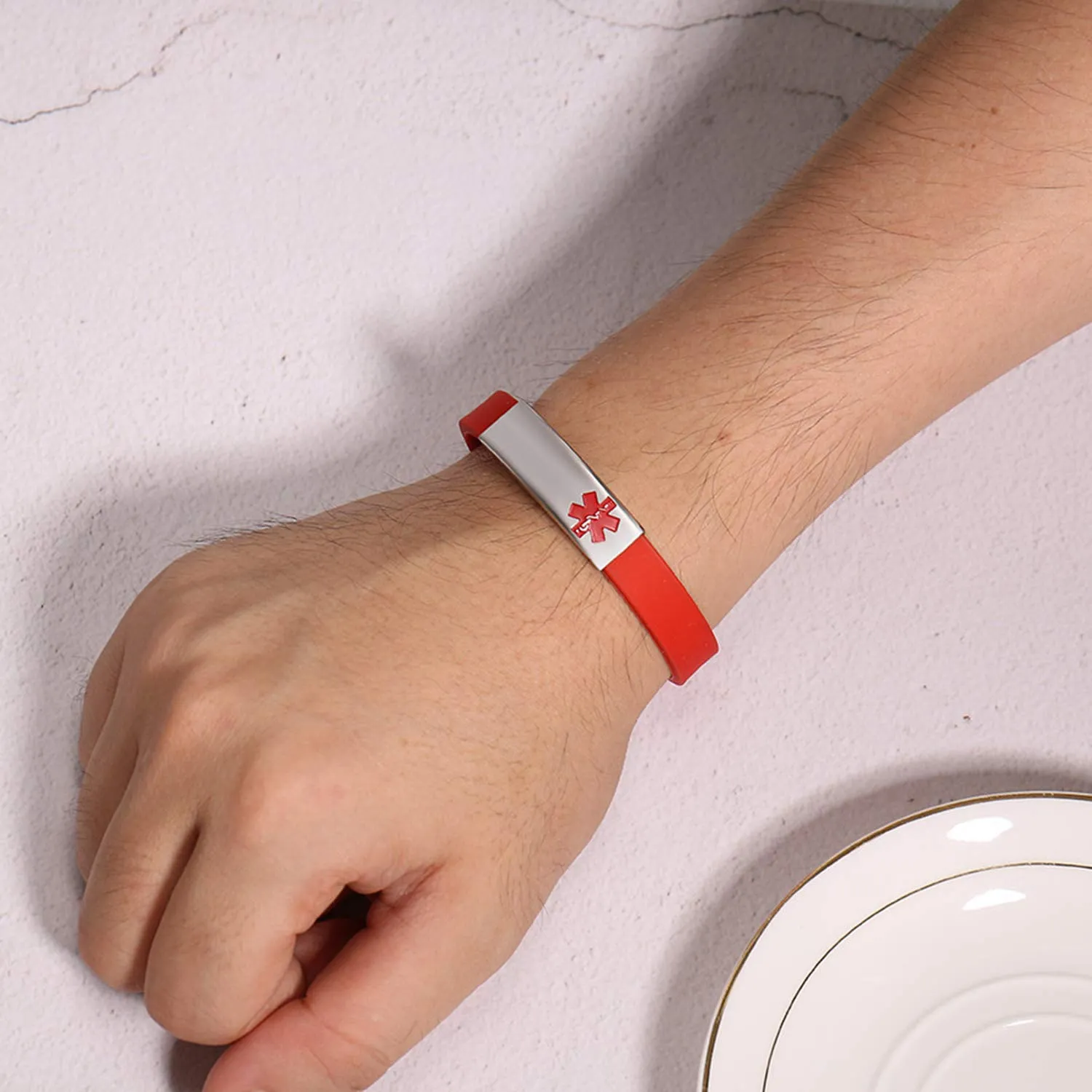 Vnox Braccialetto Regolabile del Polsino del Silicone di Identificazione Medica Personalizzata su Misura di Acciaio Inossidabile Rosso,Inciso Libero - immagine 4
