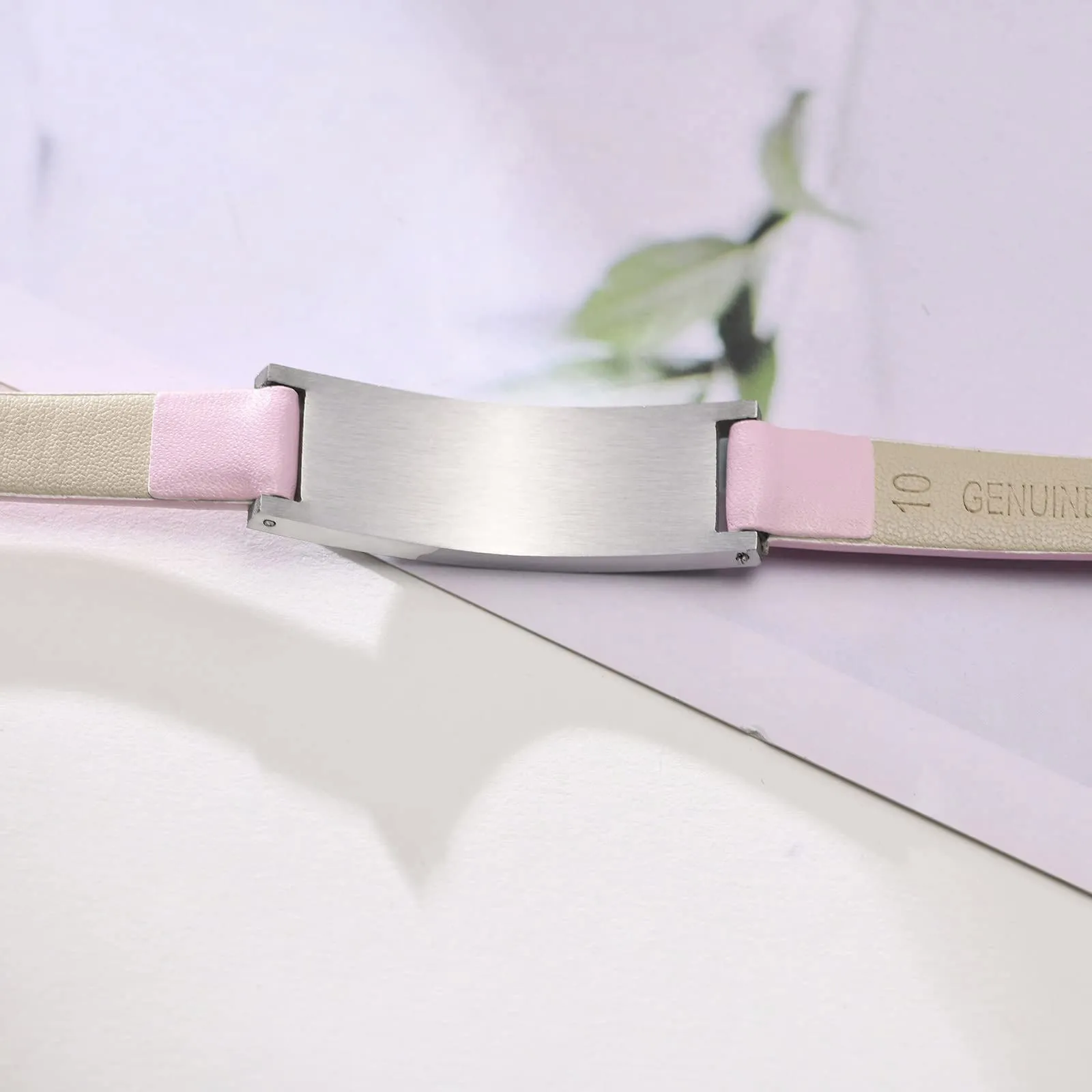 Vnox Bracciale di Emergenza Medica per Ragazze Bracciale Personalizzato: Bracciali identificativi in ​​Pelle Personalizzati Incisione Bracciale Medico Regolabile in Acciaio Inossidabile da Donna - immagine 4