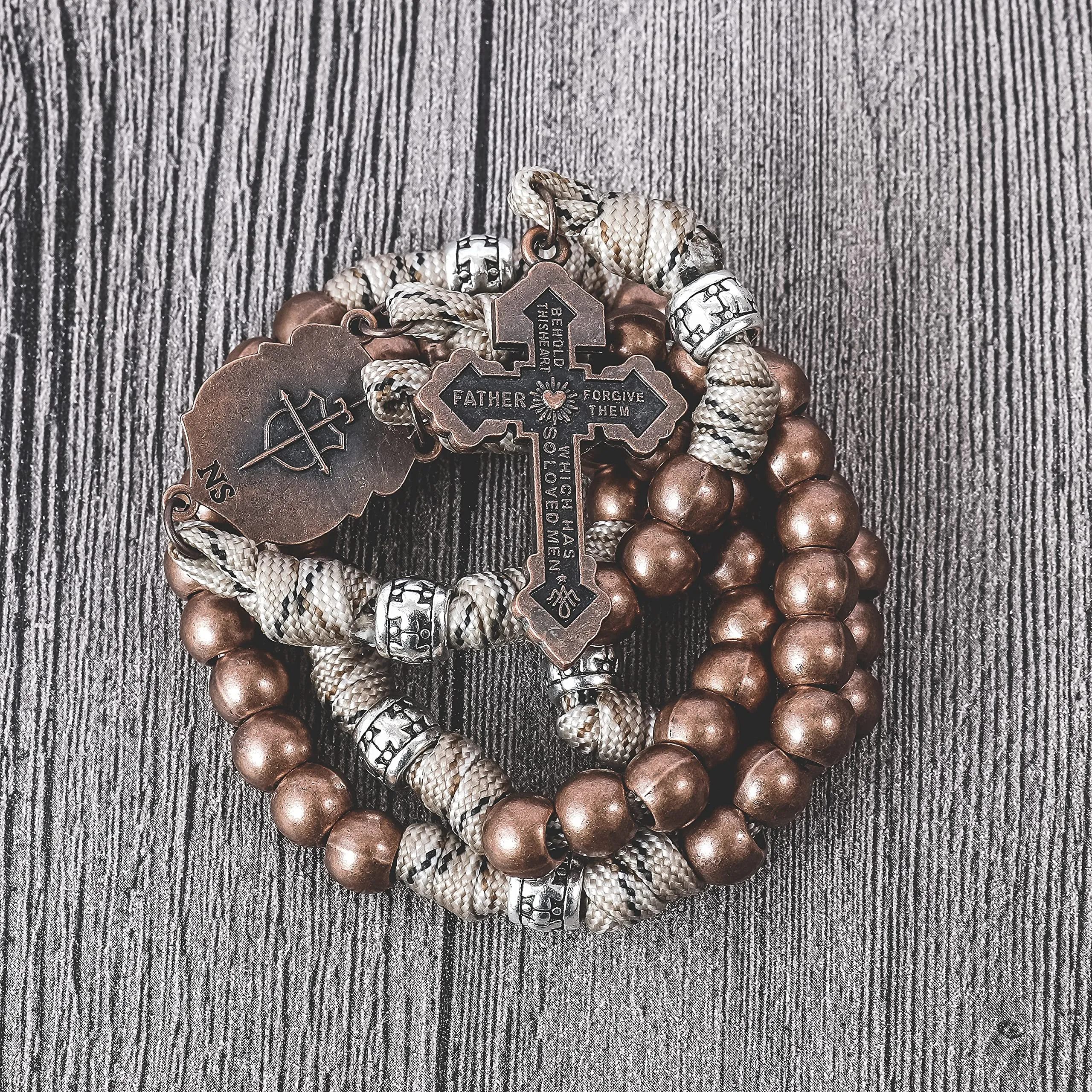 Nazareth Store Rosario in paracord di San Michele collana rosario robusta con cordoncino resistente e crocifisso cattolico del Perdono (Rame) - immagine 9