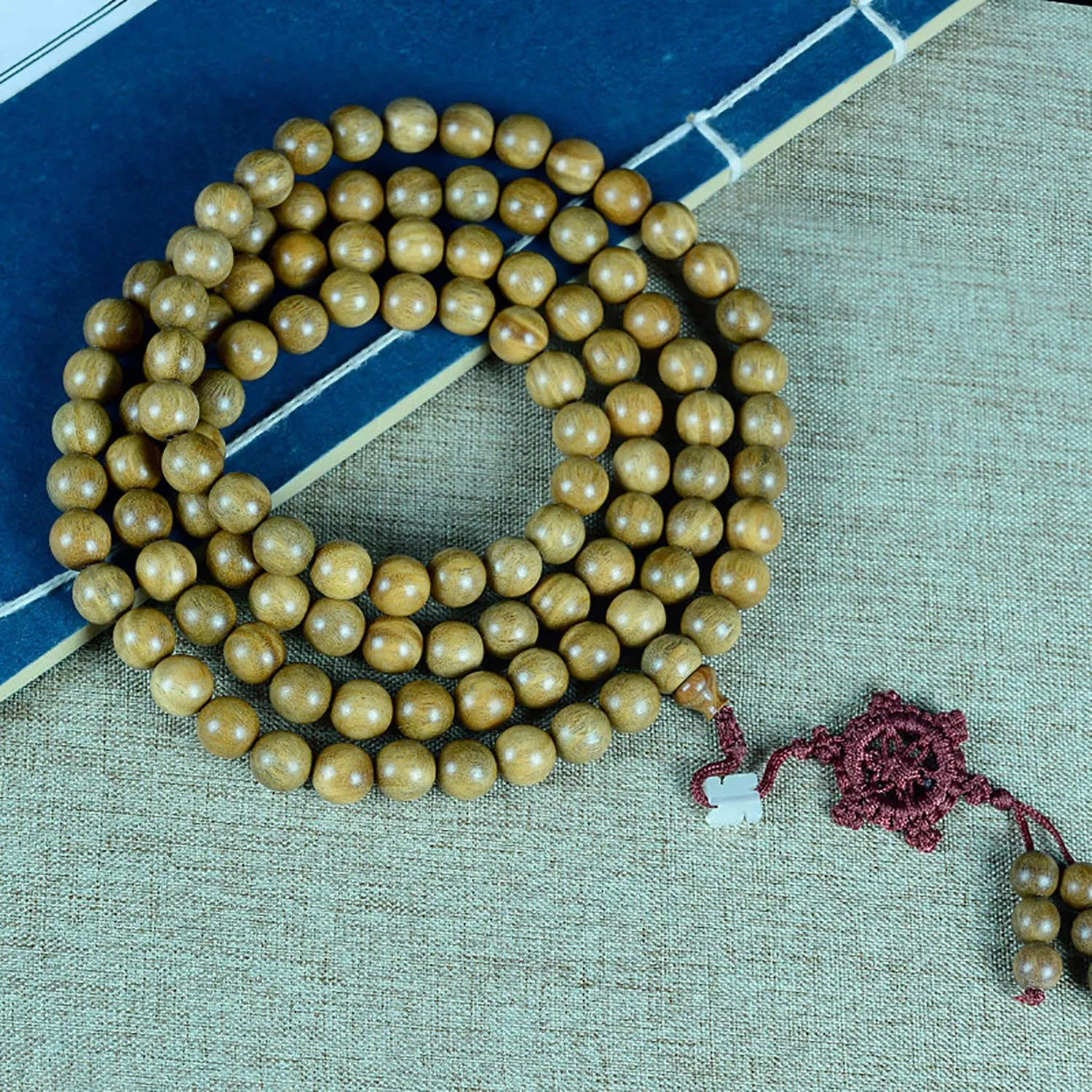 Mansiyuyee Collana con 108 perline Mala in legno di sandalo verde naturale, per preghiera buddista, per meditazione o yoga, Grande, Legno, Non pietra preziosa - immagine 7