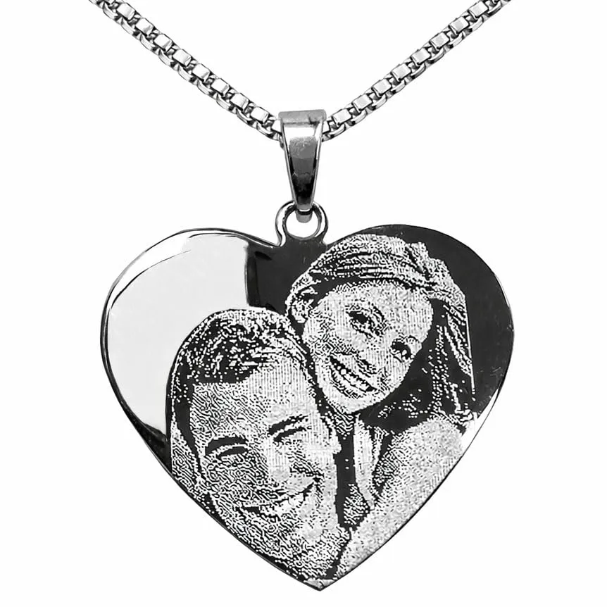 Collana Cuore con Foto Incisa | Ciondolo Acciaio Personalizzato con Fotoincisione | Catenina e Medaglia | Regalo personalizzato San Valentino - immagine 1
