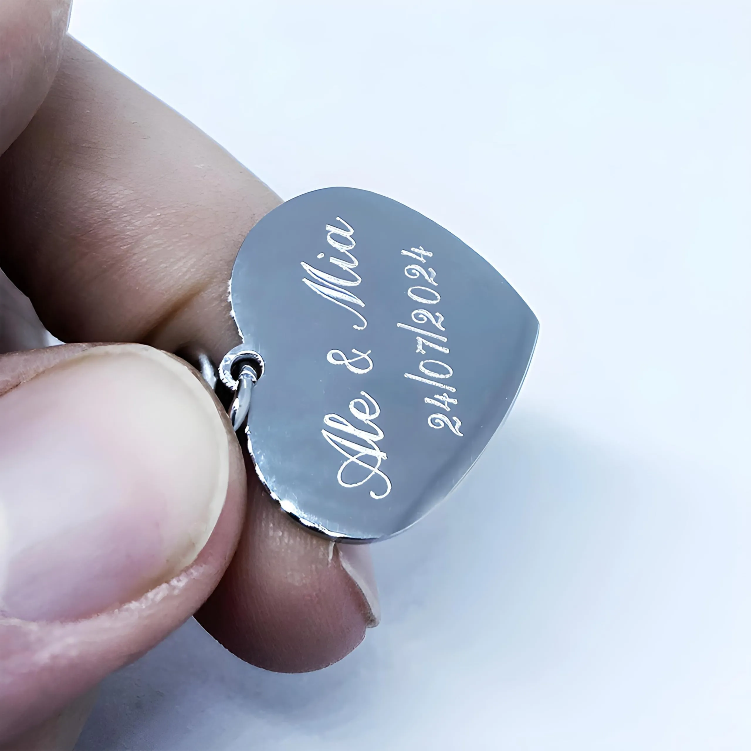 Collana Cuore con Foto Incisa | Ciondolo Acciaio Personalizzato con Fotoincisione | Catenina e Medaglia | Regalo personalizzato San Valentino - immagine 6