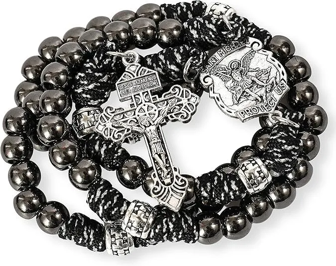 Nazareth Store Rosario in paracord, medaglietta di San Michele in metallo solido, perline da 10 mm, rosario cattolico con crocifisso di perdono, 22 Inches, Pietra, Nessuna pietra preziosa - immagine 1
