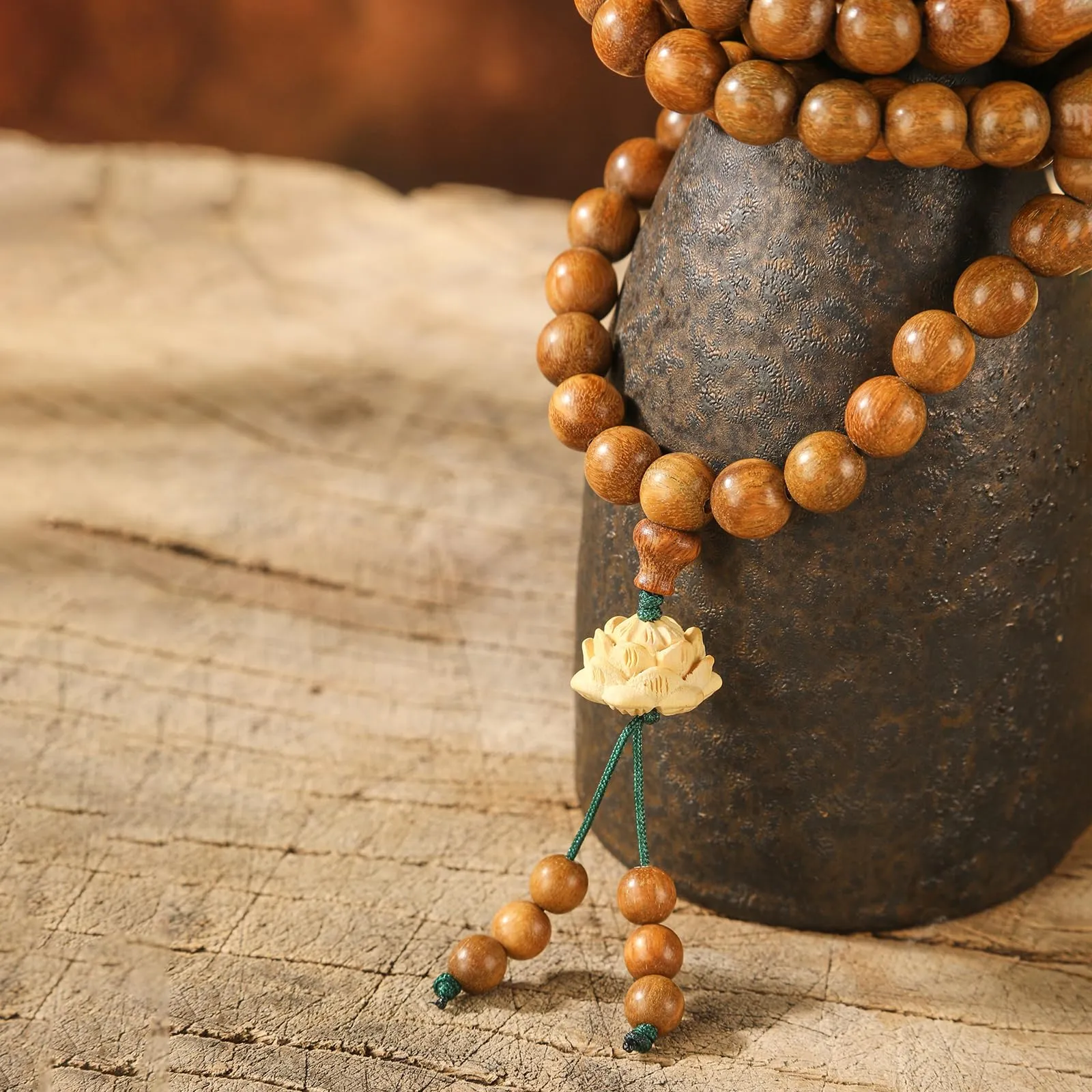 Mansiyuyee Collana con 108 perline in legno di sandalo verde naturale, perline per preghiera buddista, per meditazione e yoga, 34 inches long, Legno, Non pietra preziosa - immagine 2