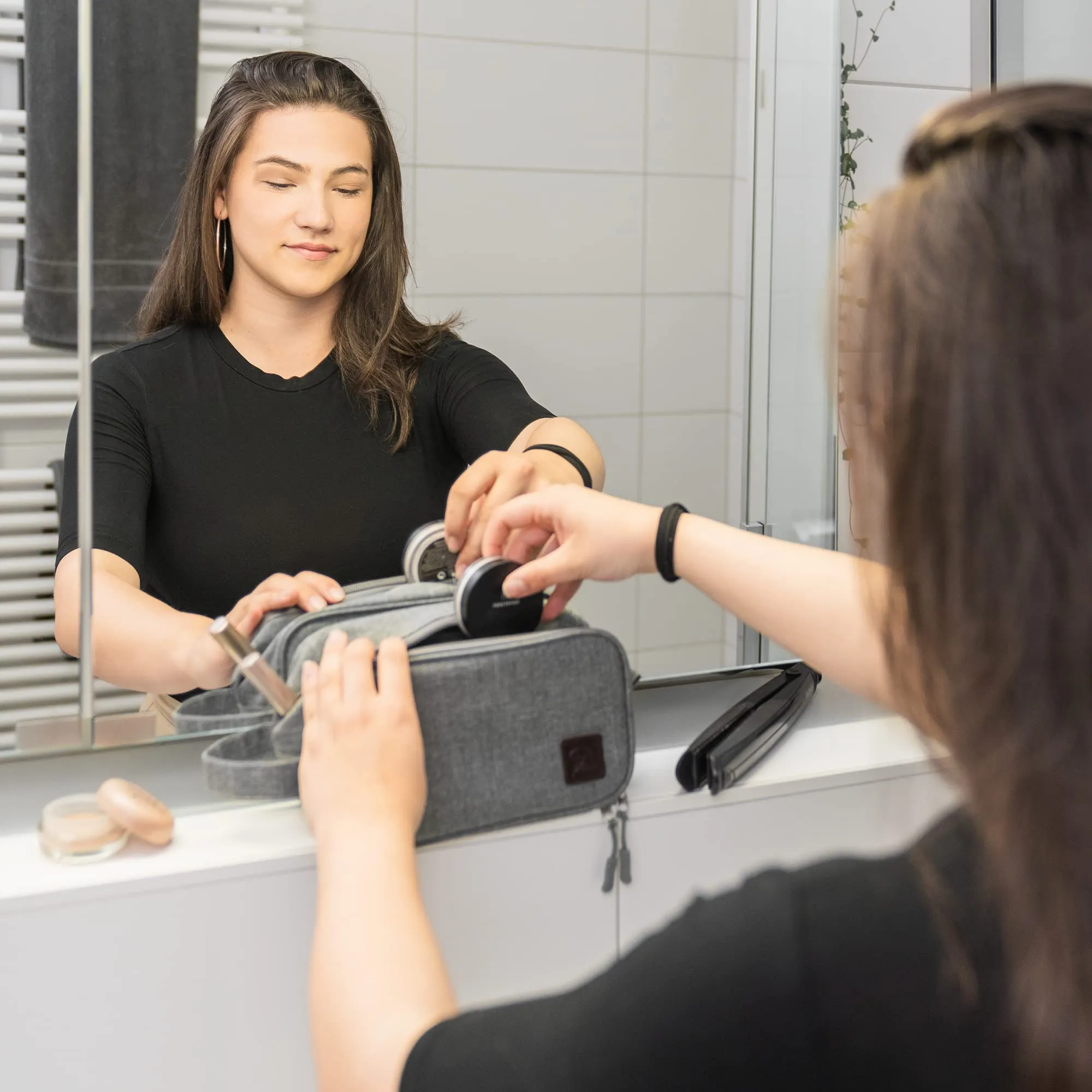 Obics® Beauty case da viaggio per uomo e donna 3L piccolo grigio - Borsa da toilette e trousse da appendere con manico appeso - Sacchetto per cosmetici e toiletry per viaggi e campeggio 4 scomparti - immagine 6