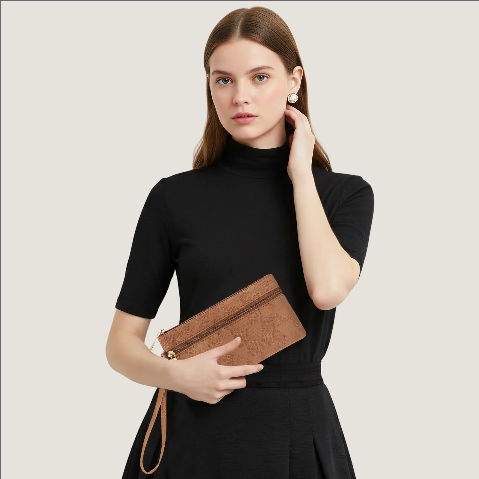 LJCZKA Portafoglio da Polso Pelle Donna Pochette da Polso Zip Grande Capacità Frizione Cellulare Porta Carte con Cinturino da Polso, Portachiavi (Marrone-2) - immagine 2