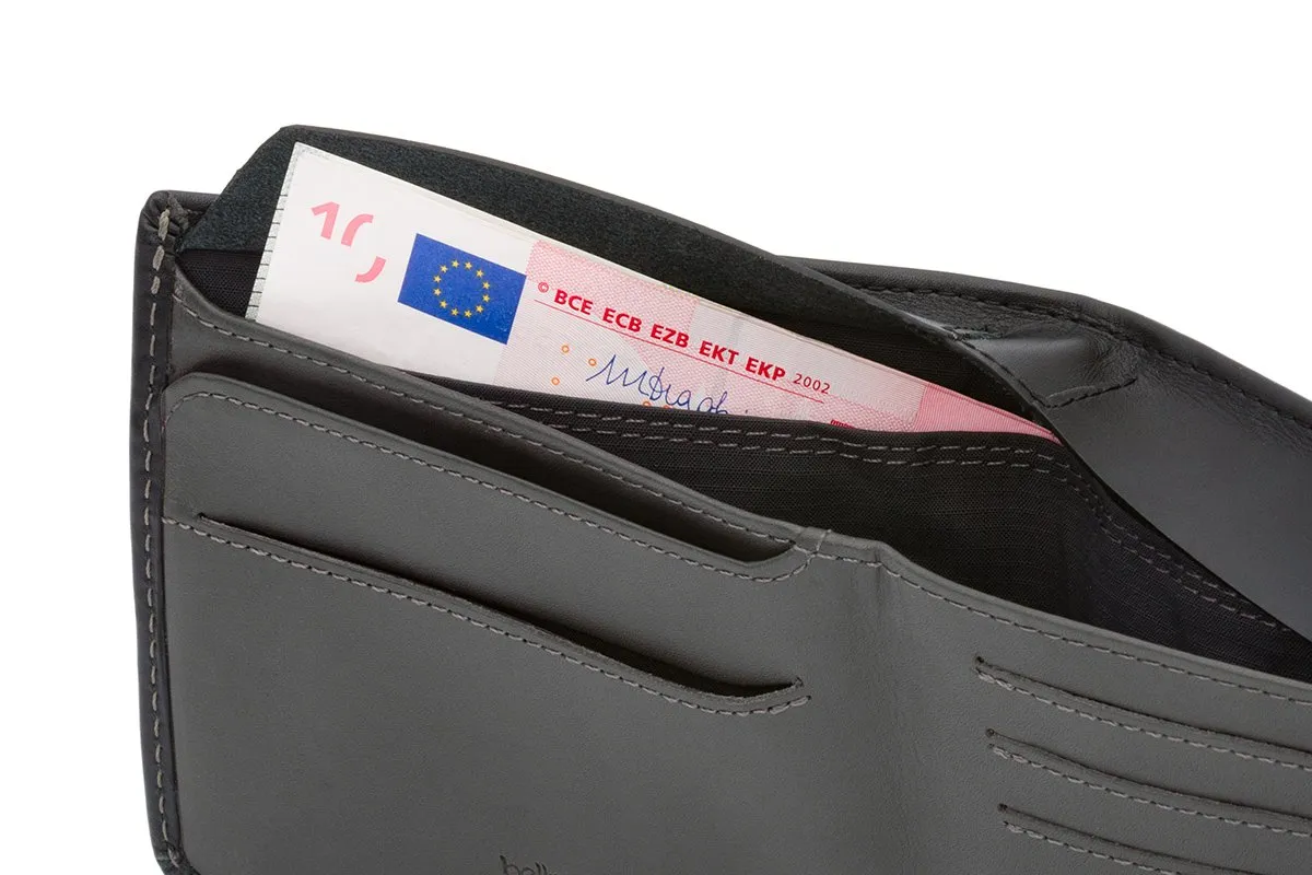 Bellroy Hide & Seek Wallet (sottile portafoglio in pelle, blocco RFID, da 5 a 12 carte con una sezione nascosta) - Black - immagine 3