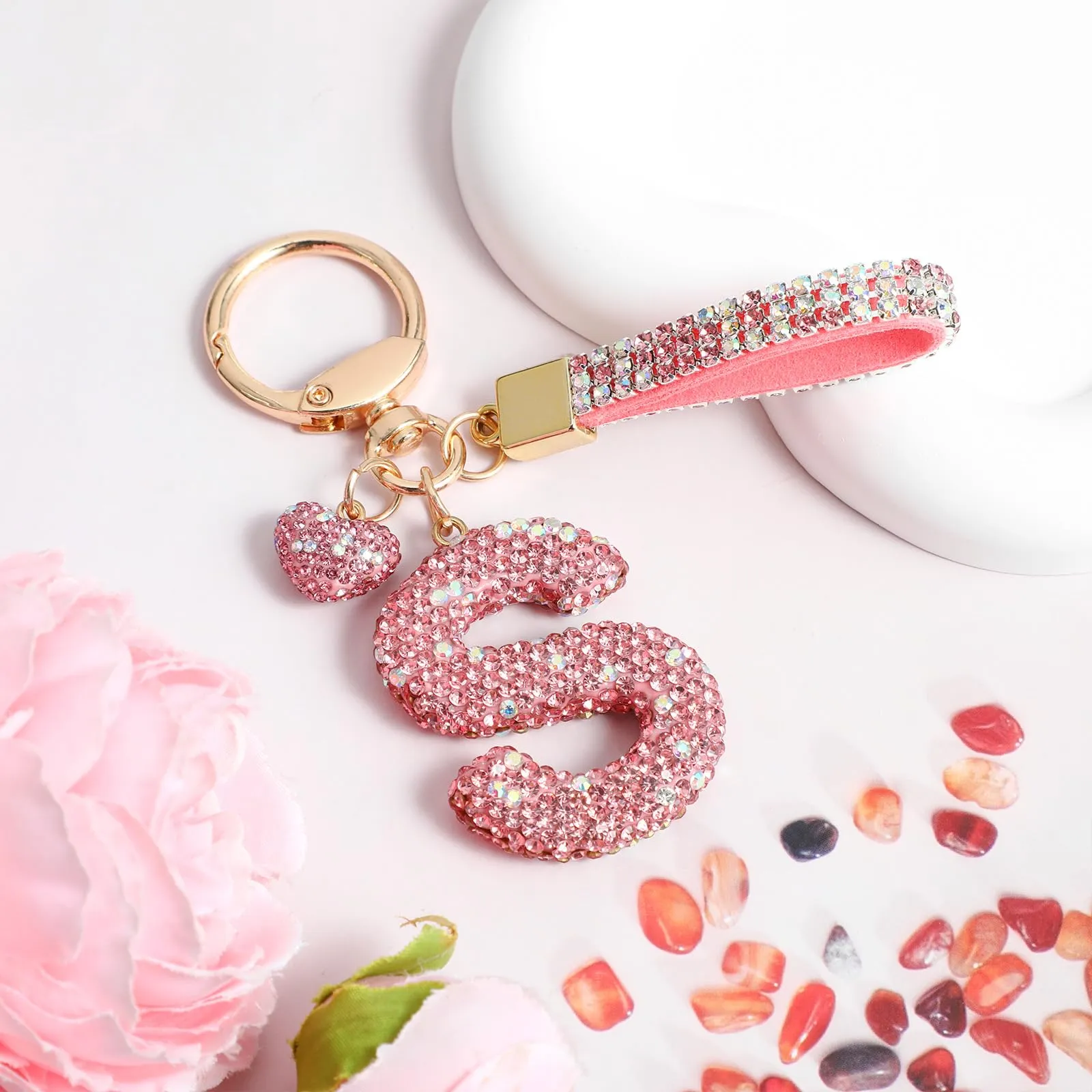 MWOOT Rosa Auto Portachiavi Regalo per Donne Ragazze Iniziale Lettera Portachiavi Carino Bling Portachiavi Bling Lettera Ciondolo per Borsa Zaino Borsetta Ciondoli, Lettera S - immagine 4