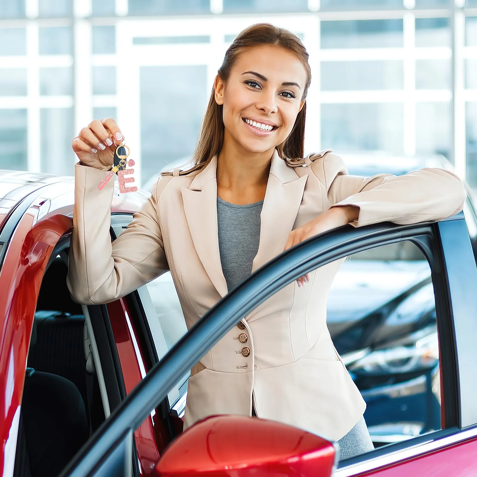 MWOOT Rosa Auto Portachiavi Regalo per Donne Ragazze Iniziale Lettera Portachiavi Carino Bling Ciondolo per Borsa Zaino Borsetta Ciondoli, E - immagine 7
