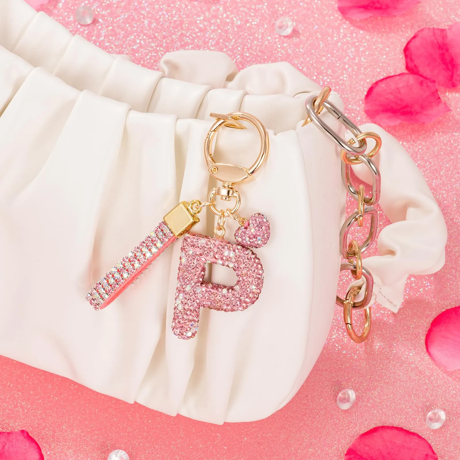 MWOOT Rosa Auto Portachiavi Regalo per Donne Ragazze Iniziale Lettera Portachiavi Carino Bling Ciondolo per Borsa Zaino Borsetta Ciondoli, P - immagine 4