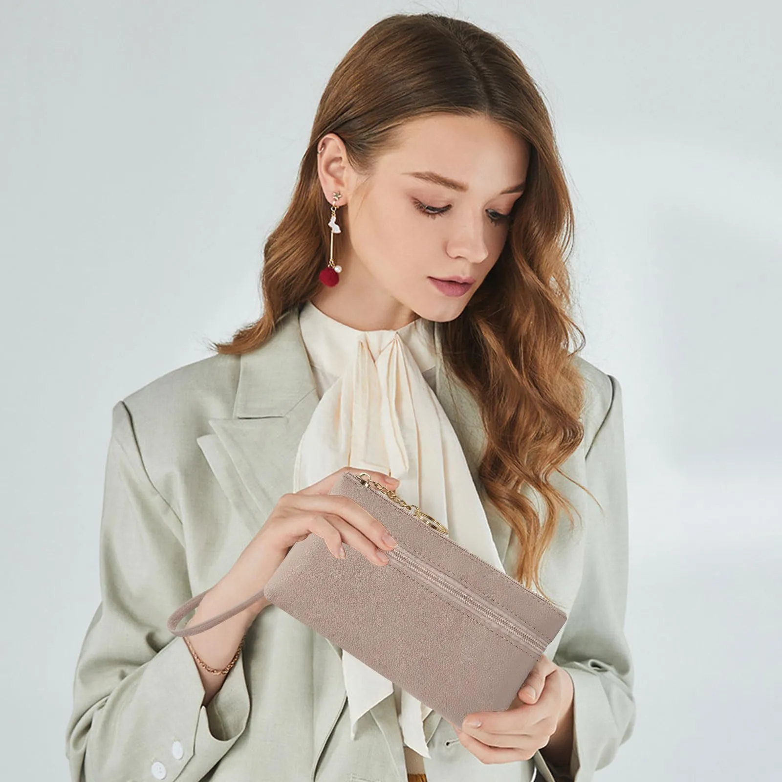 LJCZKA Portafoglio da Polso Pelle Donna Pochette da Polso Zip Grande Capacità Frizione Cellulare Porta Carte con Cinturino da Polso, Portachiavi (Nudo) - immagine 2