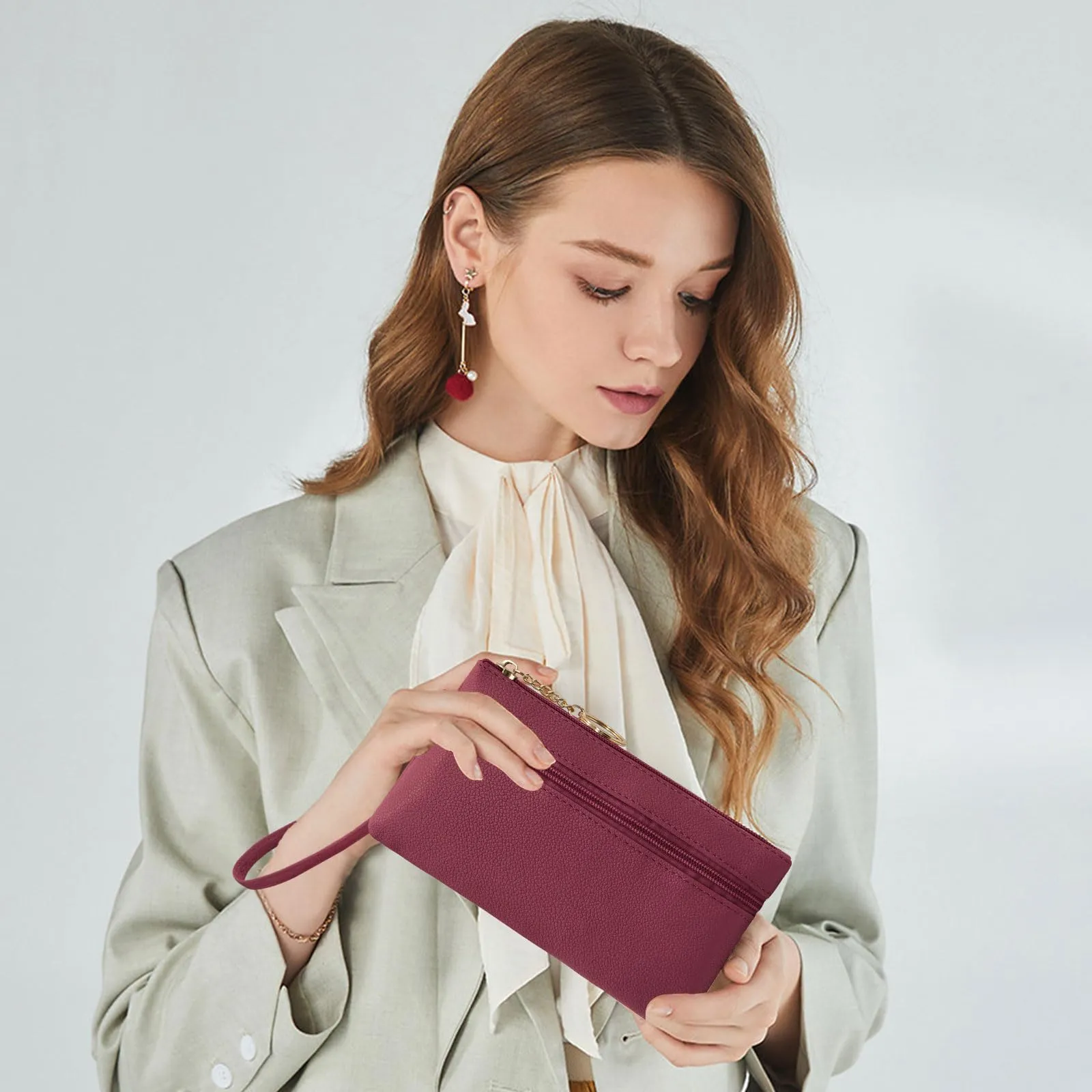 LJCZKA Portafoglio da Polso Pelle Donna Pochette da Polso Zip Grande Capacità Frizione Cellulare Porta Carte con Cinturino da Polso, Portachiavi (Rosso) - immagine 2