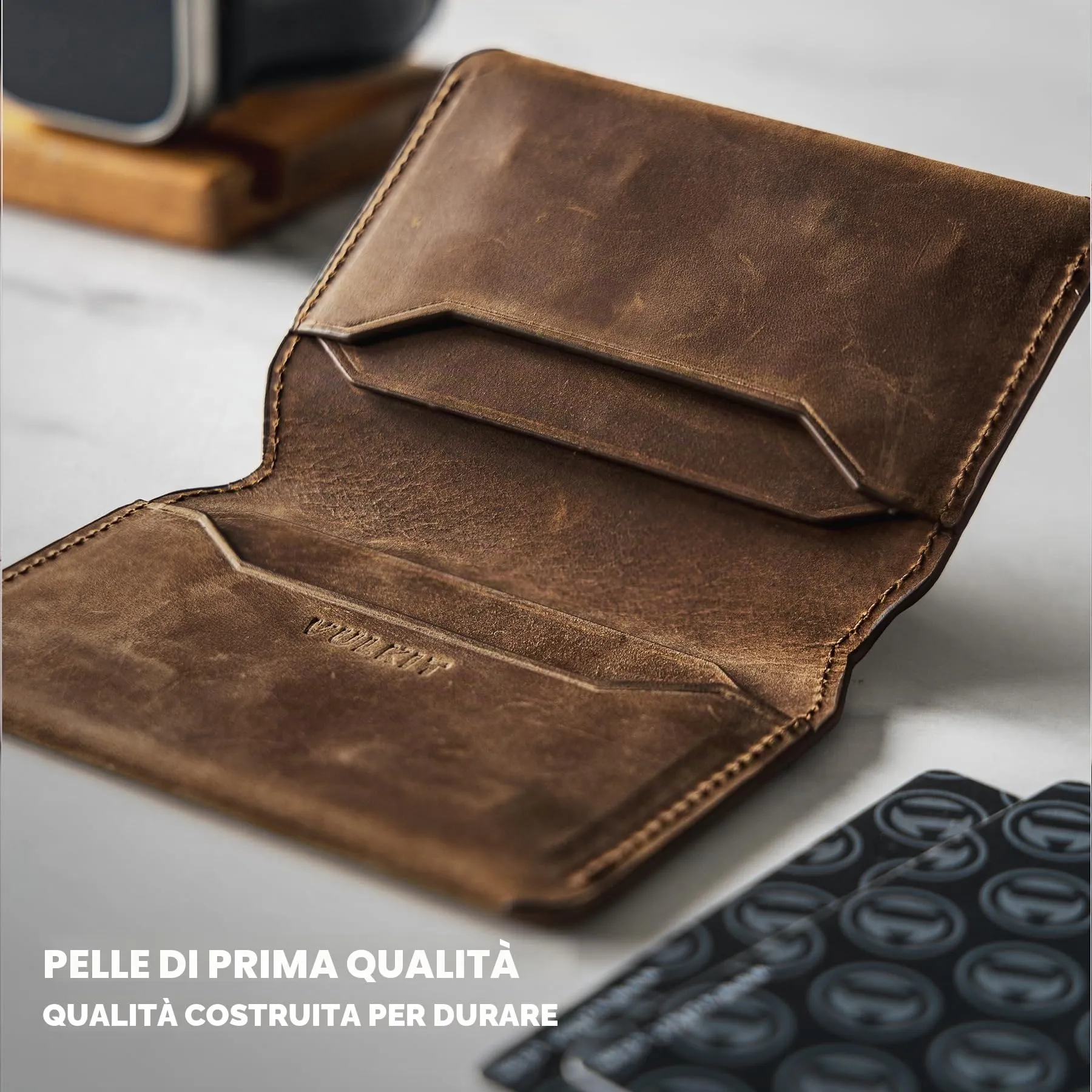 VULKIT Porta Carte di Credito Sottile e Minimalista in Crazy Horse Vera Pelle con Protezione RFID Tasca Frontale e Chiusura Magnetica - immagine 6