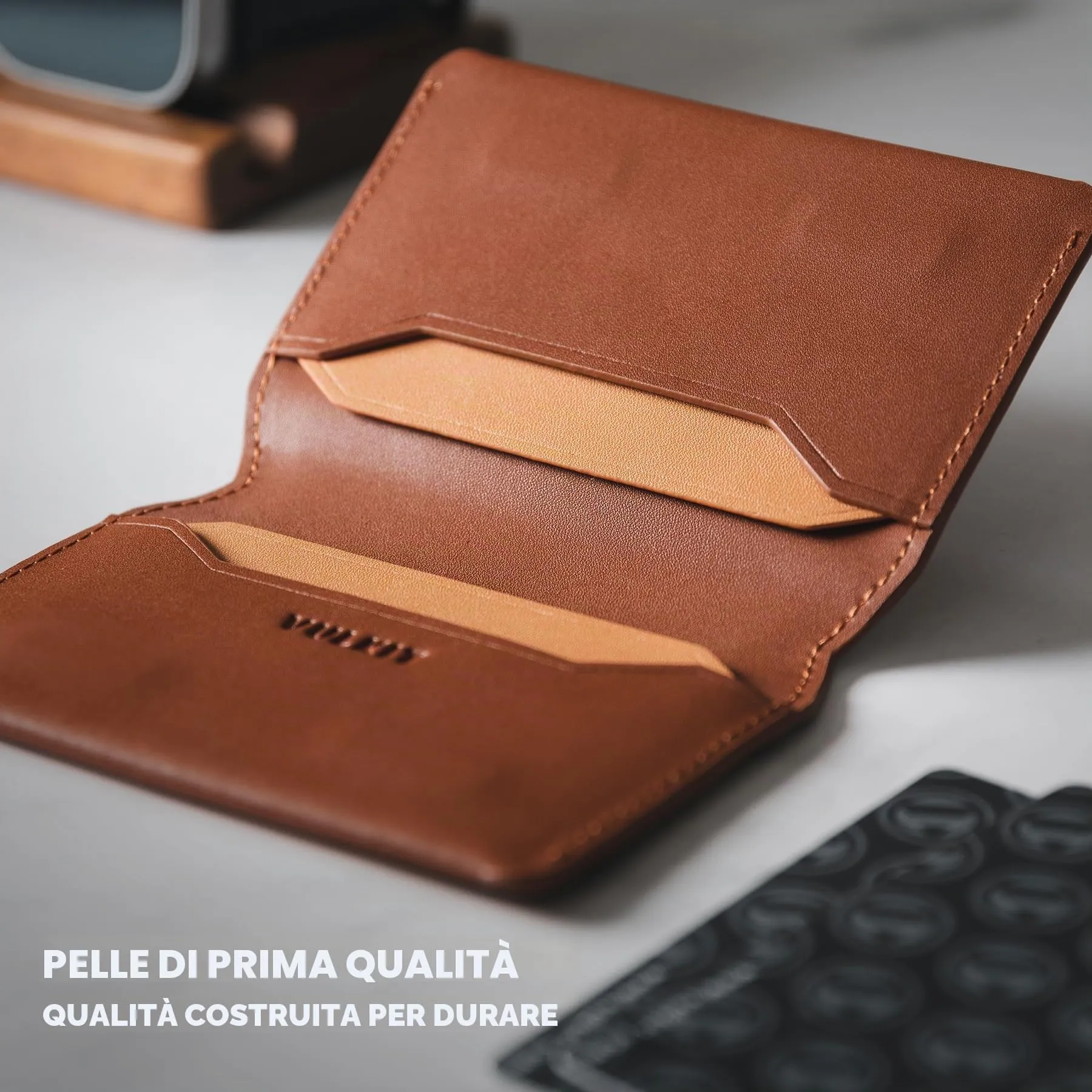 VULKIT Porta Carte di Credito Sottile e Minimalista in Pelle con Protezione RFID Tasca Frontale e Chiusura Magnetica - immagine 6