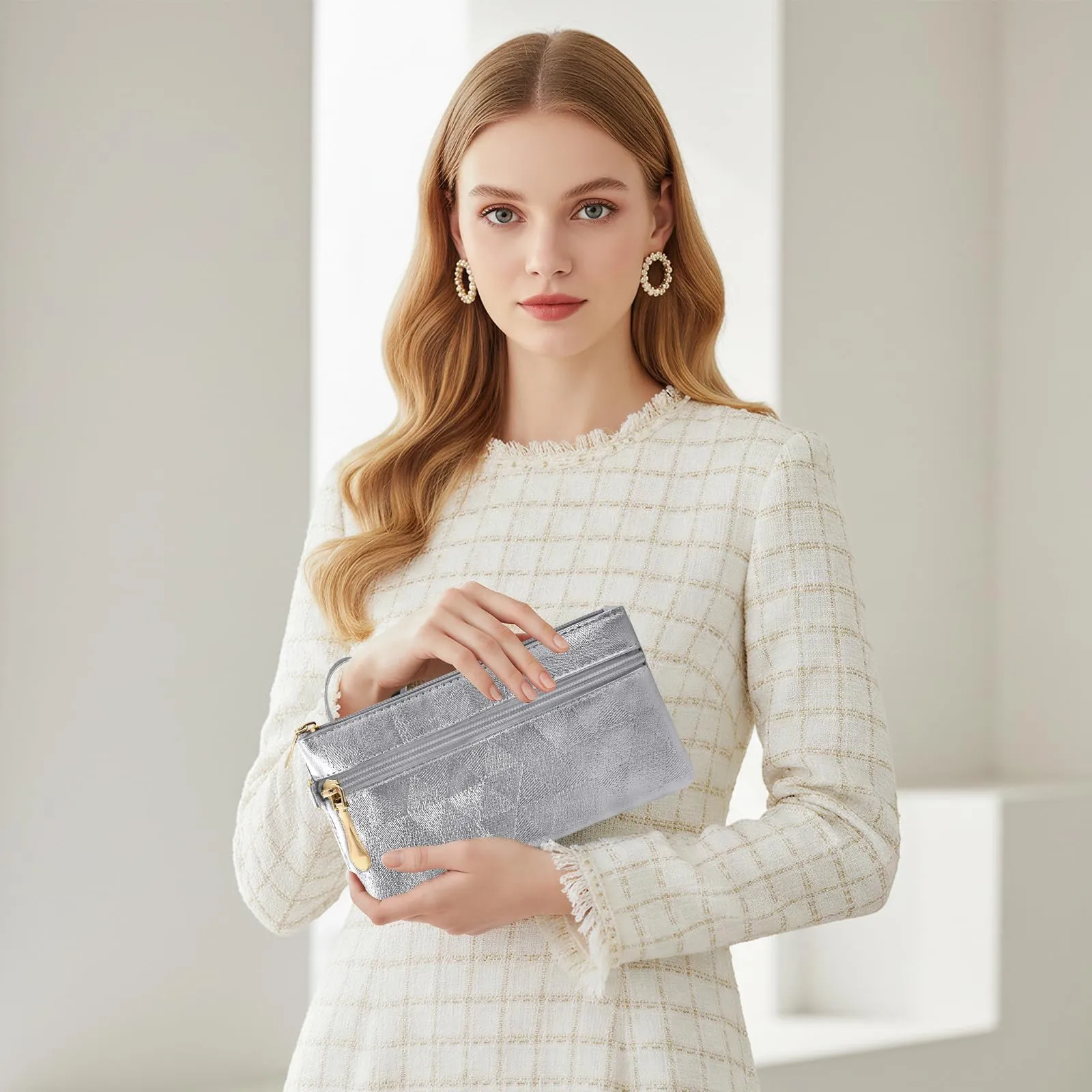 LJCZKA Portafoglio da Polso Pelle Donna Pochette da Polso Zip Grande Capacità Frizione Cellulare Porta Carte con Cinturino da Polso, Portachiavi (Argento-2) - immagine 2