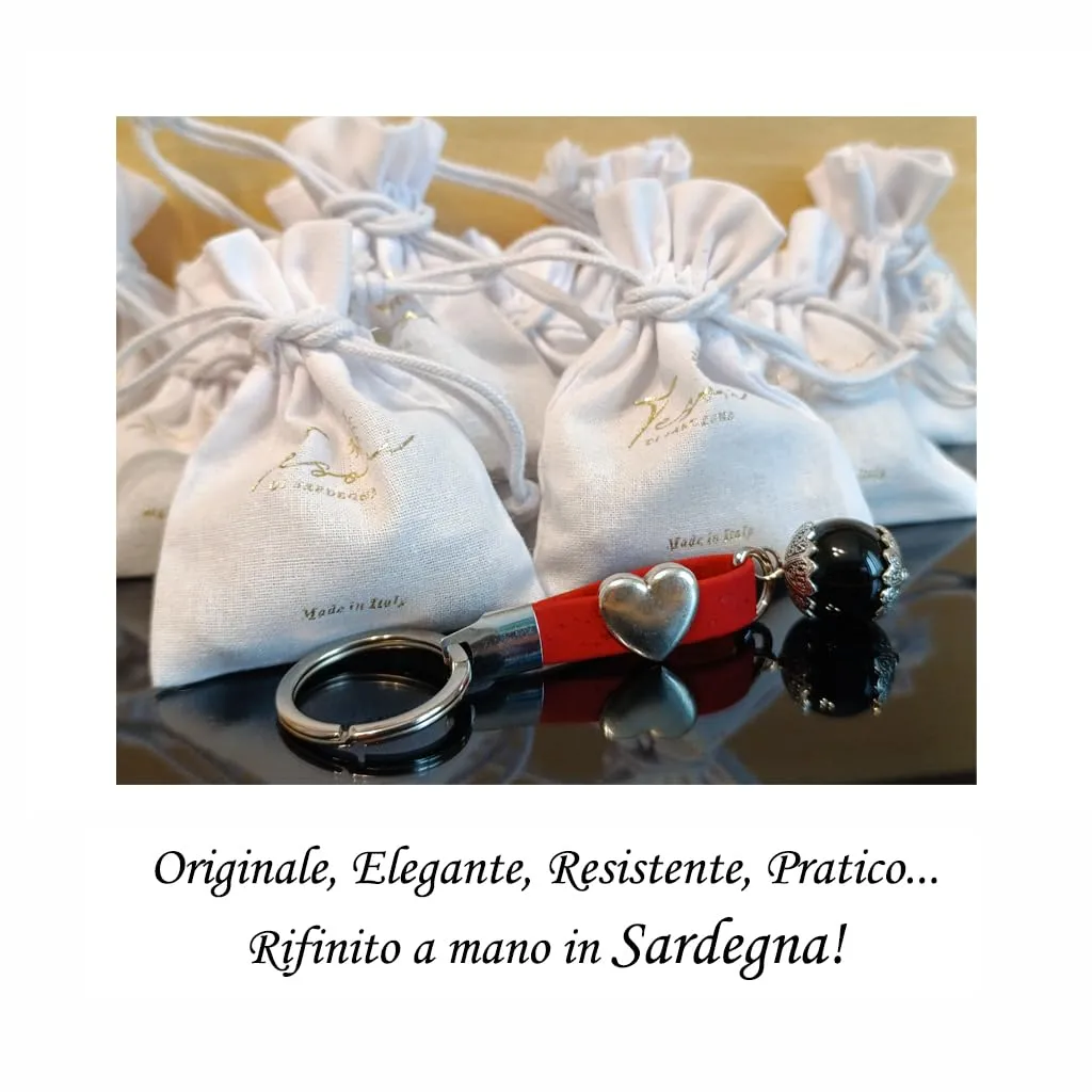 Tesori di Sardegna Portachiavi Portafortuna Sardo Su Coccu realizzato in Sughero Pietra Onice e Metallo Portachiavi Amuleto Unisex Originale idea regalo per Donna e Uomo - immagine 2