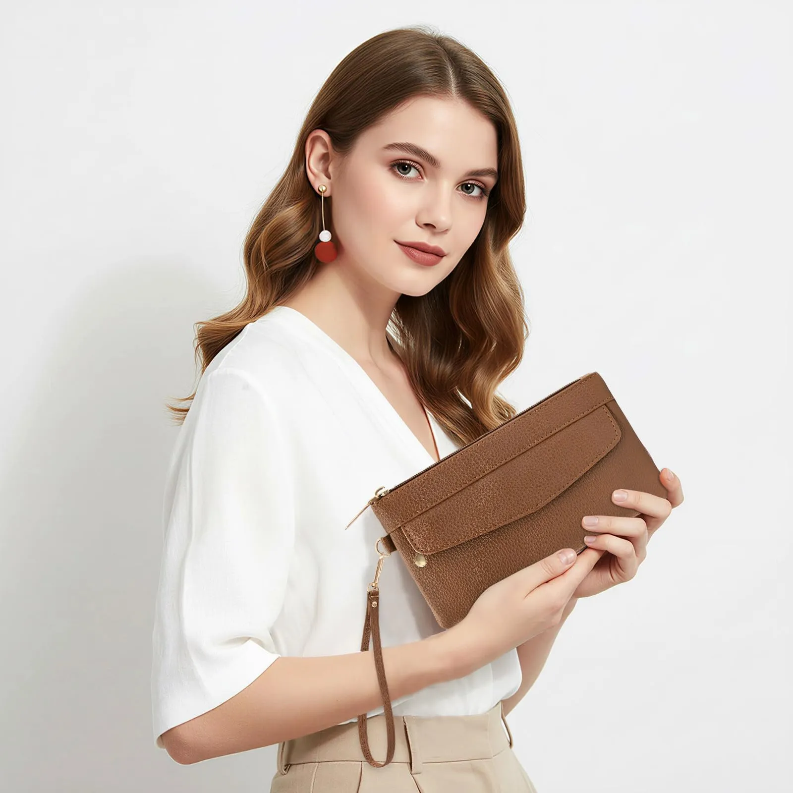 LJCZKA Portafoglio da Polso Pelle Donna Pochette da Polso Zip Grande Capacità Frizione Cellulare Porta Carte con Cinturino da Polso, Portachiavi (Marrone-3) - immagine 2