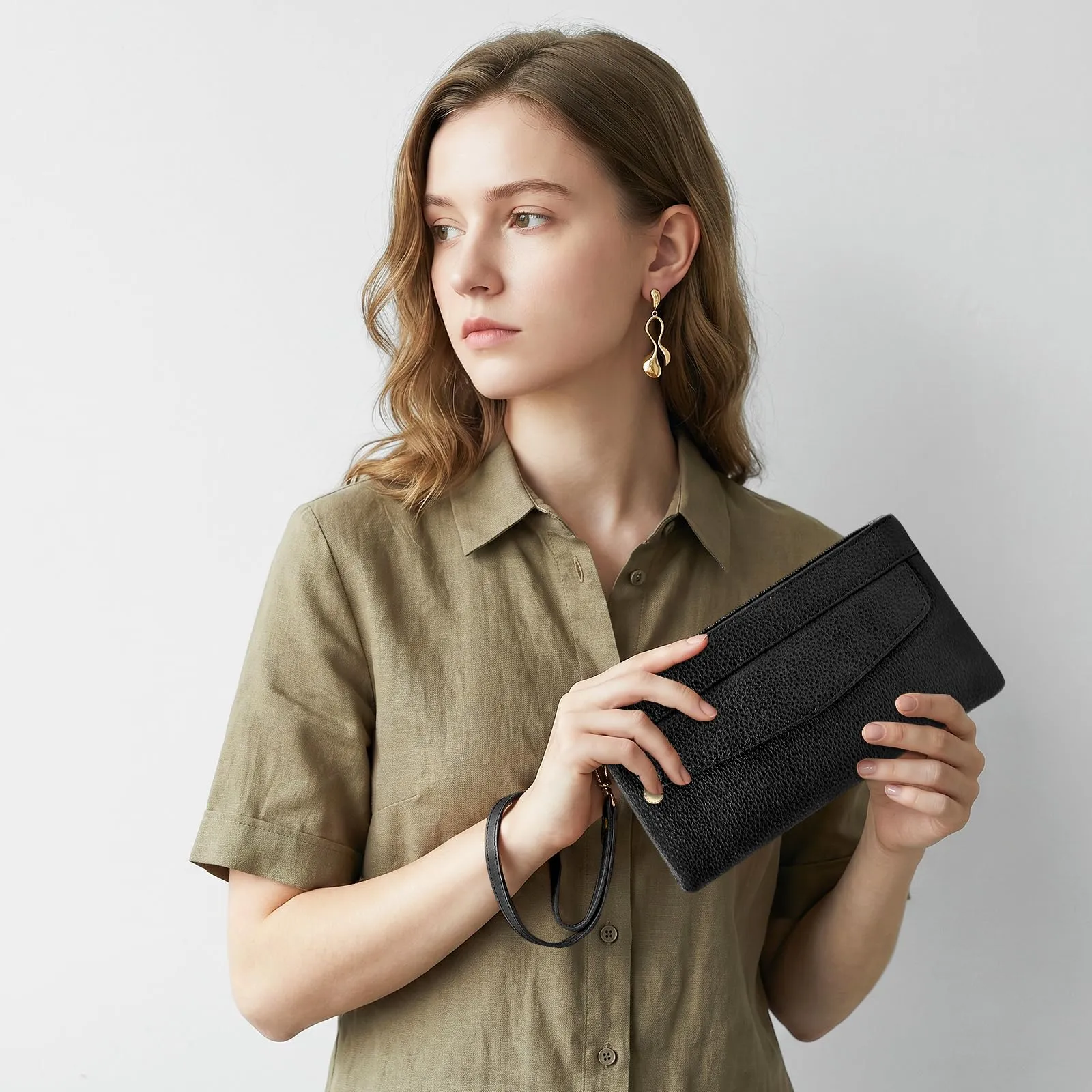 LJCZKA Portafoglio da Polso Pelle Donna Pochette da Polso Zip Grande Capacità Frizione Cellulare Porta Carte con Cinturino da Polso, Portachiavi (Nero-3) - immagine 7