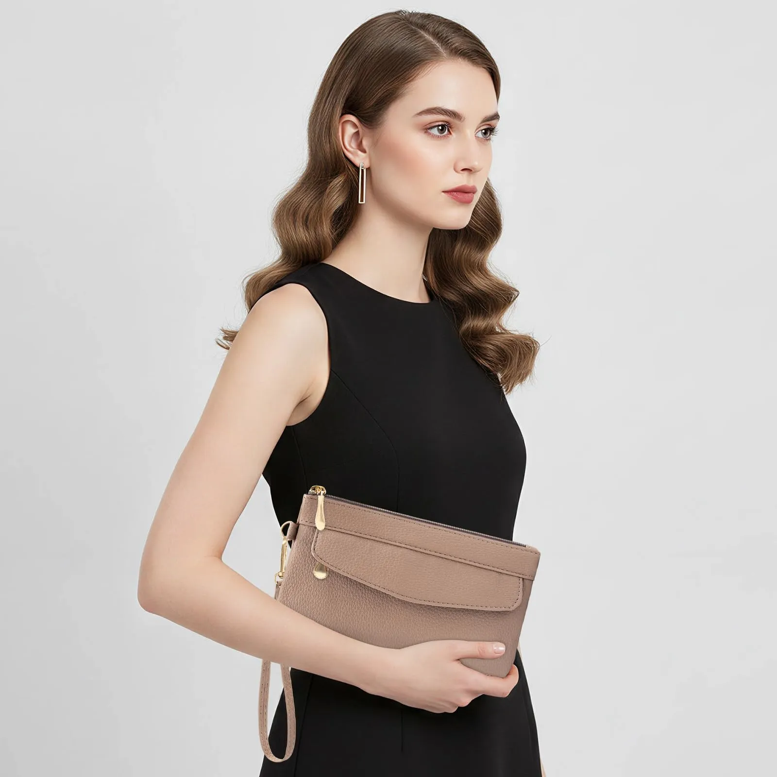 LJCZKA Portafoglio da Polso Pelle Donna Pochette da Polso Zip Grande Capacità Frizione Cellulare Porta Carte con Cinturino da Polso, Portachiavi (Cammello-3) - immagine 2